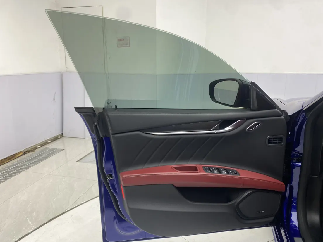 Maserati Ghibli, 2022 27
