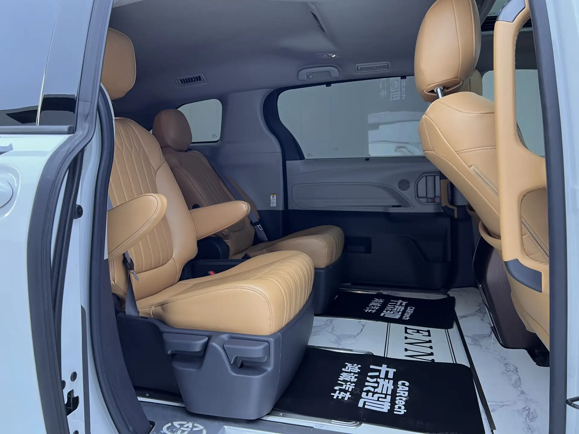 Toyota Sienna, 2023 22