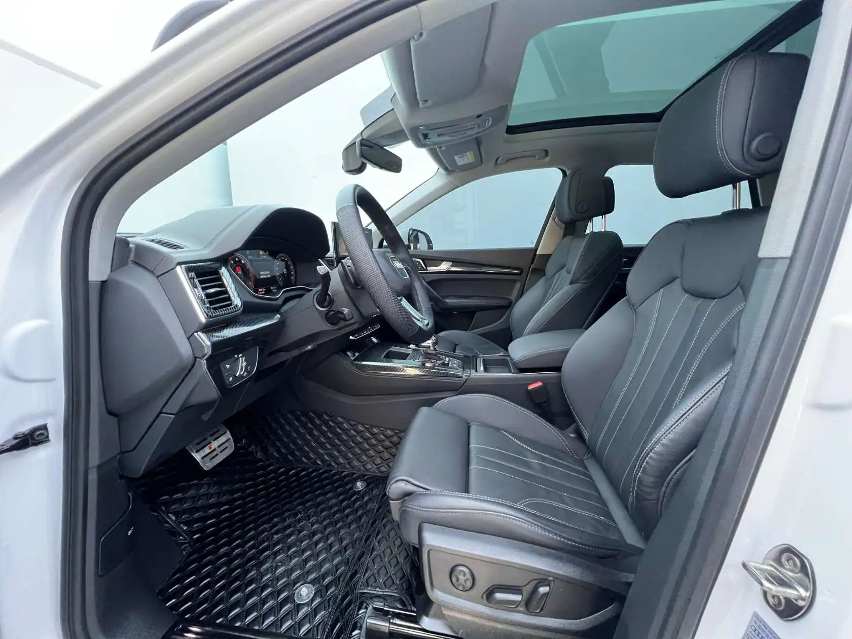 Audi Q5L 40, 2023 10
