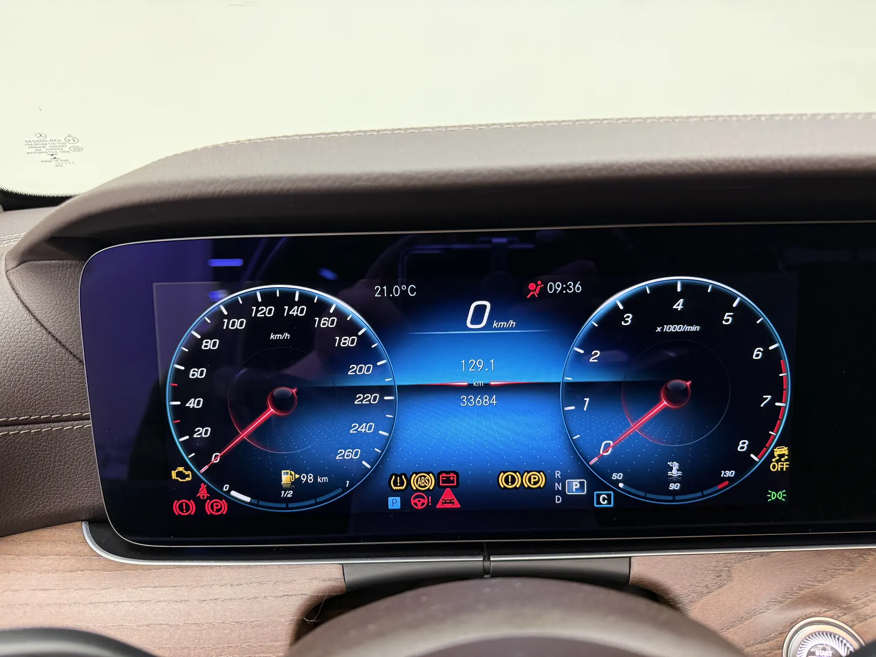 Mercedes-Benz E 300 L, 2021 12