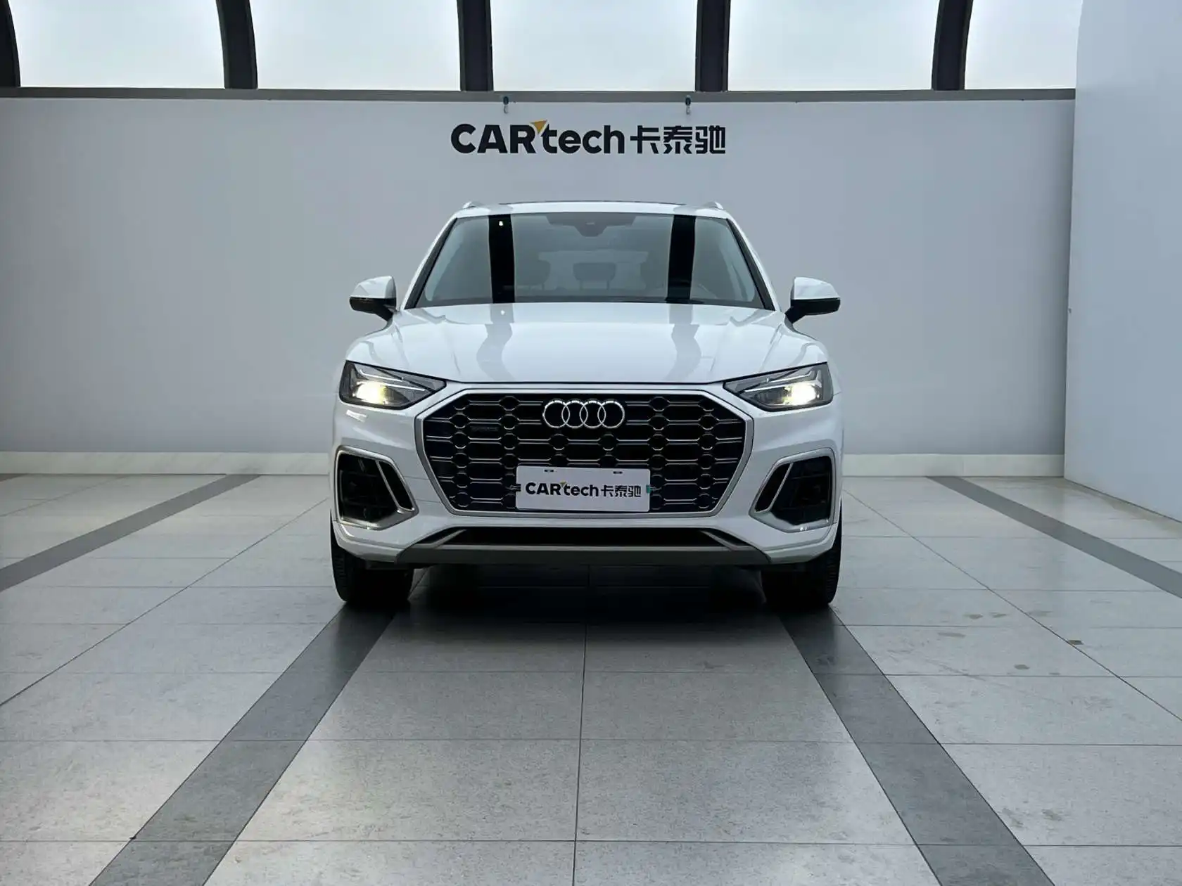 Audi Q5L 40, 2023 2