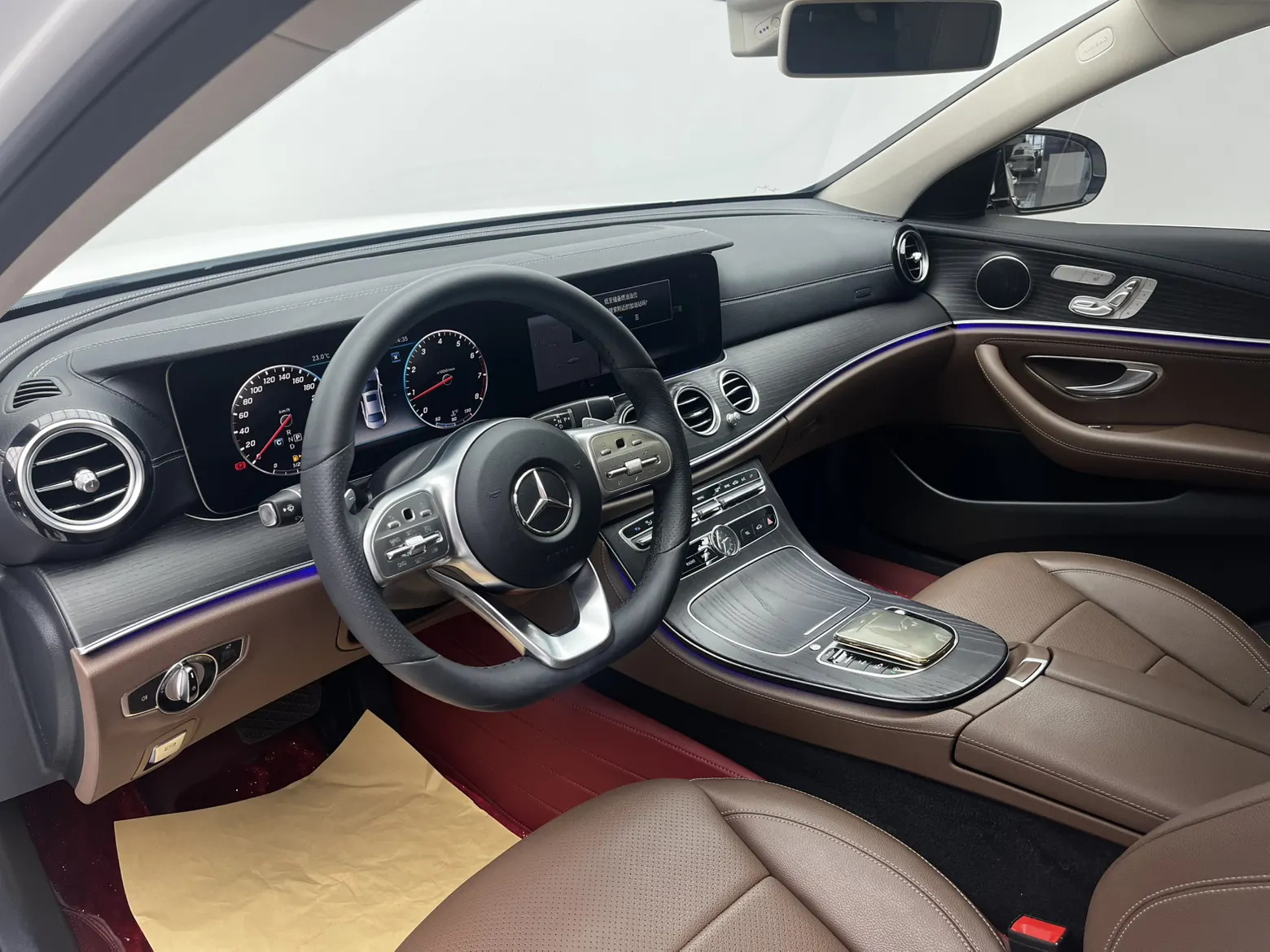 Mercedes-Benz E 300 L, 2020 16