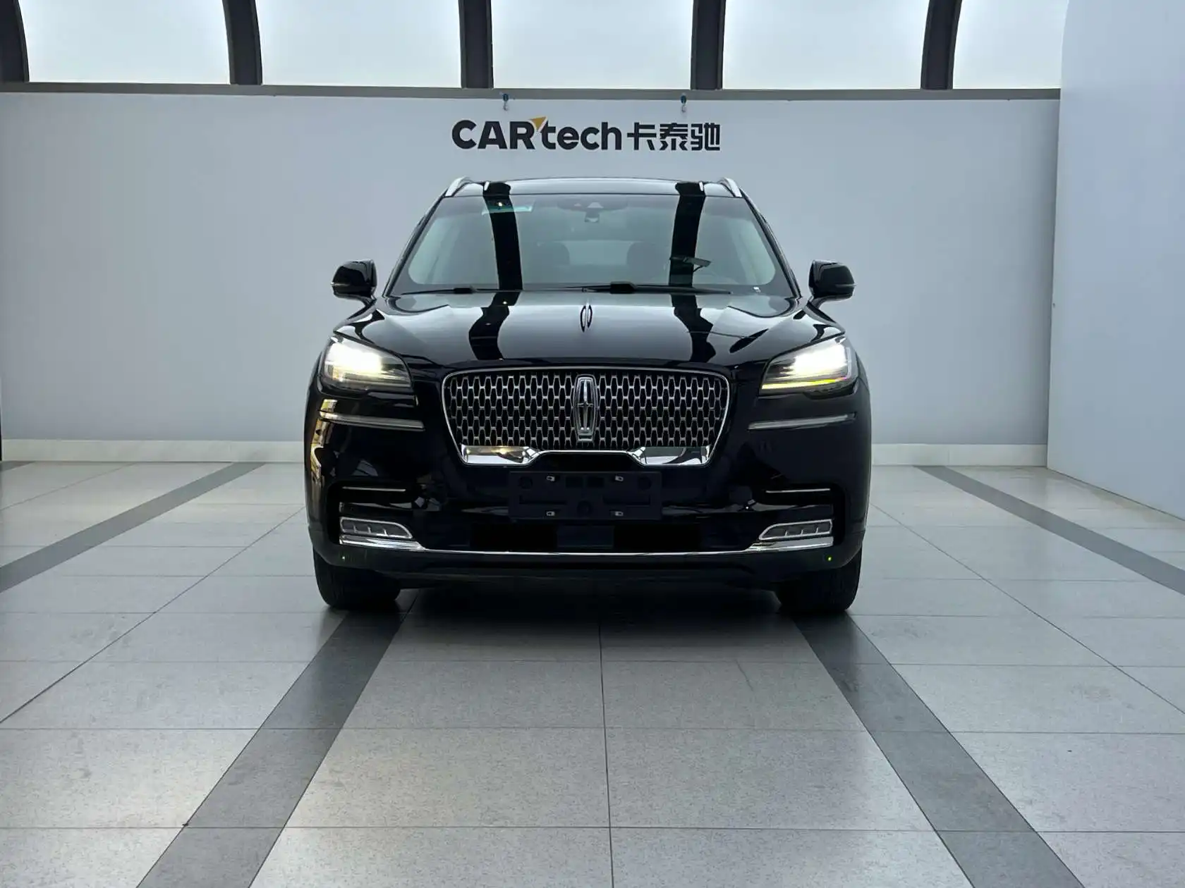 Lincoln Aviator, 2022 2