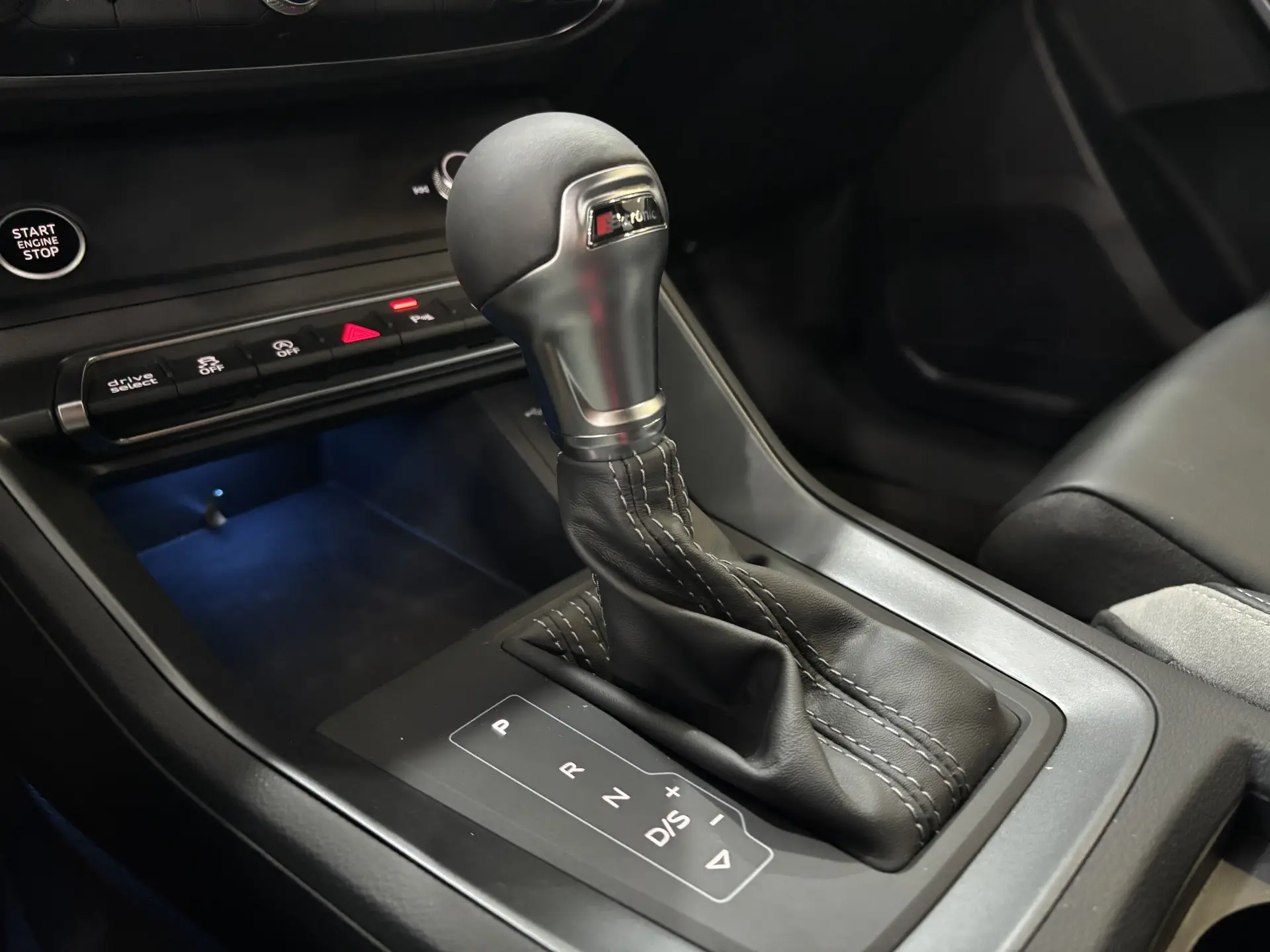Audi Q3 40 TFSI, 2024 16