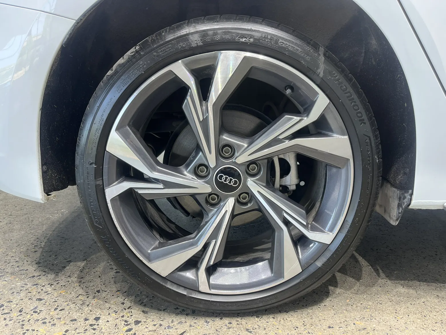 Audi Flying Spur, 2025 8