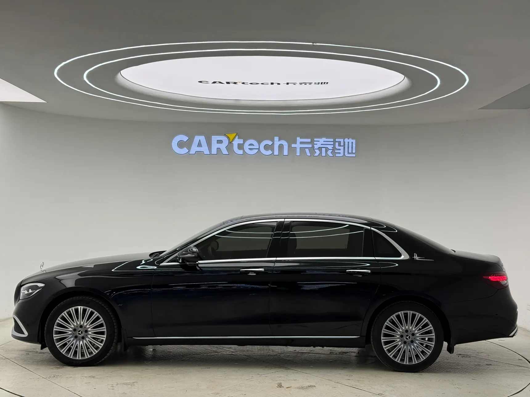 Mercedes-Benz E 300 L, 2021 8