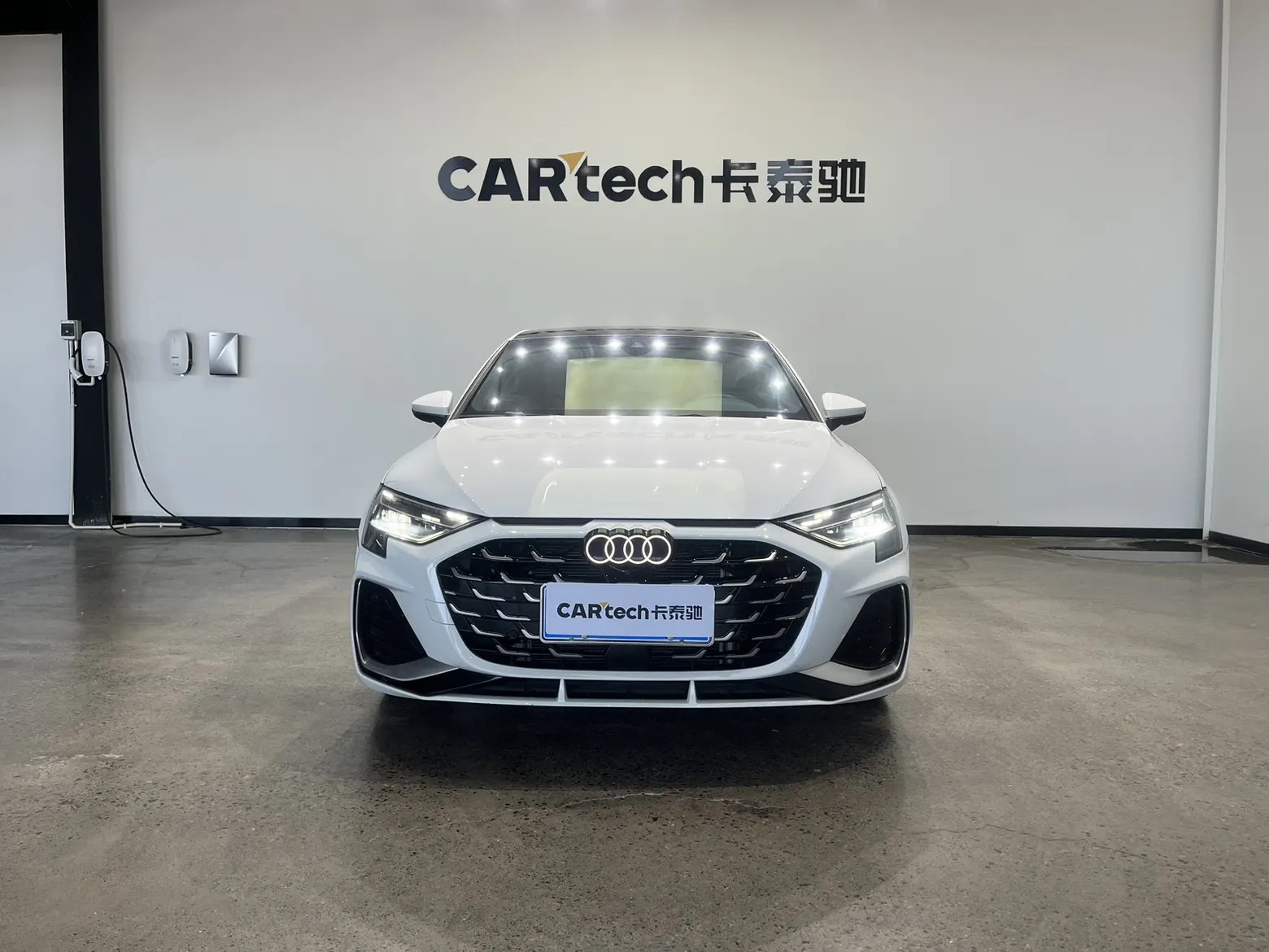 Audi Flying Spur, 2025 3