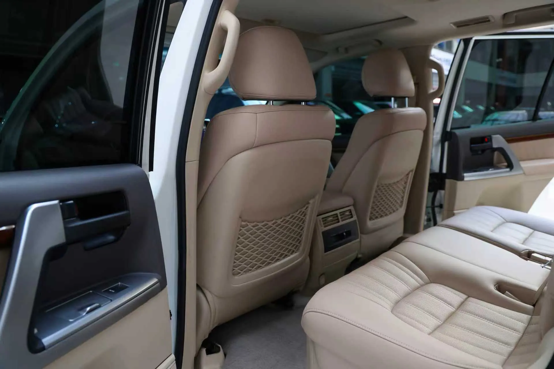 Toyota Land Cruiser, 2019 14