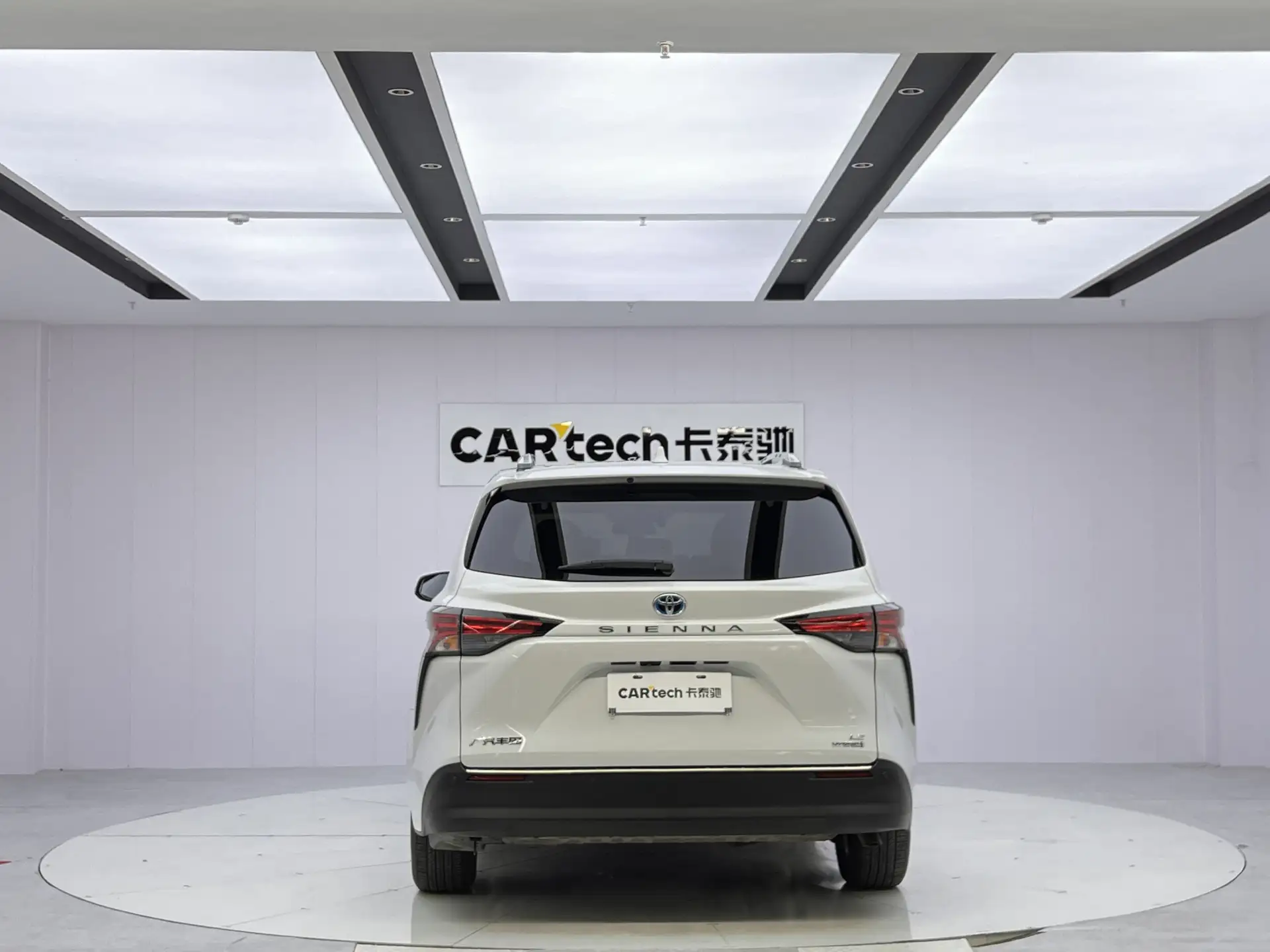 Toyota Sienna, 2023 6