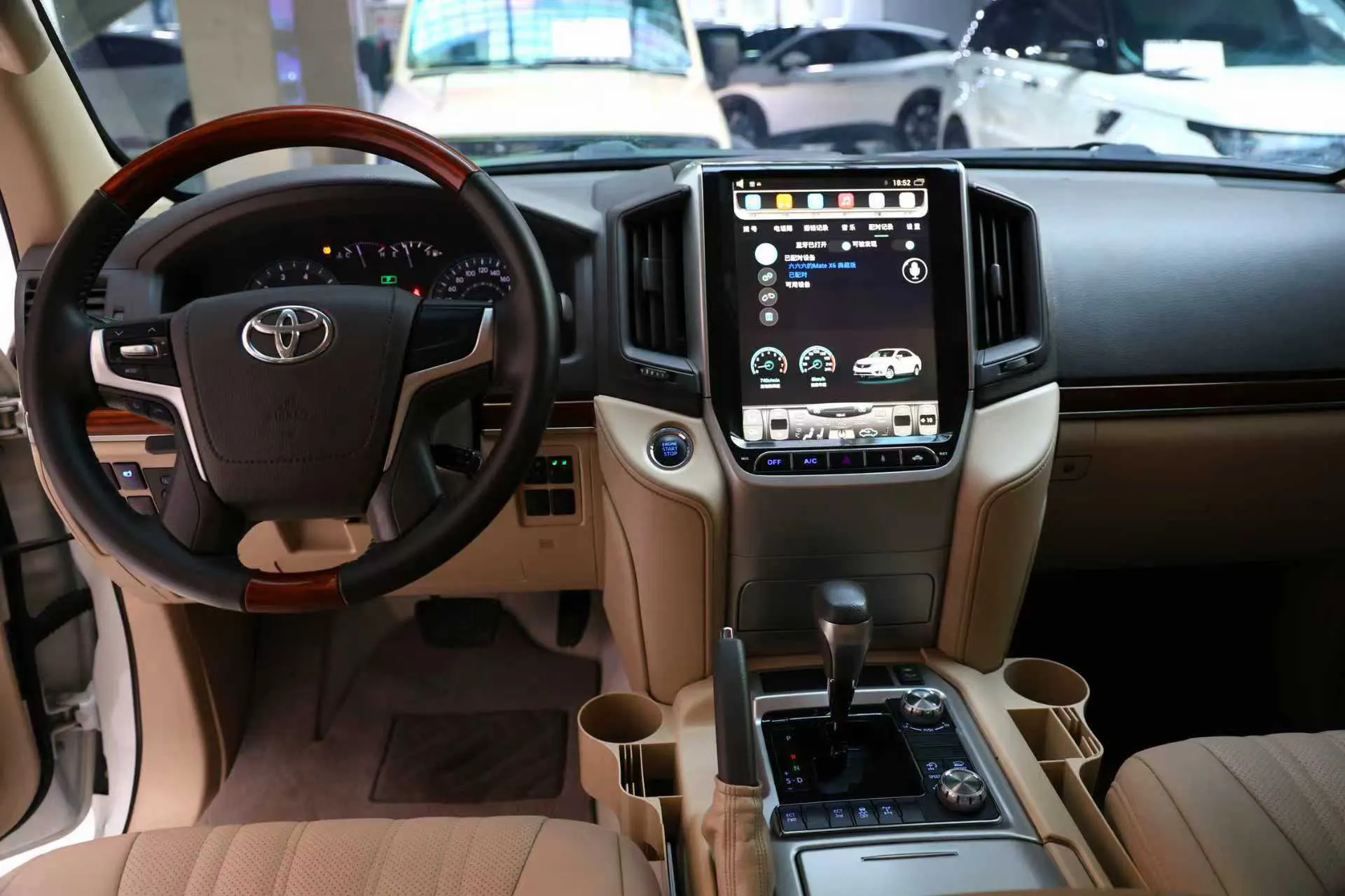 Toyota Land Cruiser, 2019 9