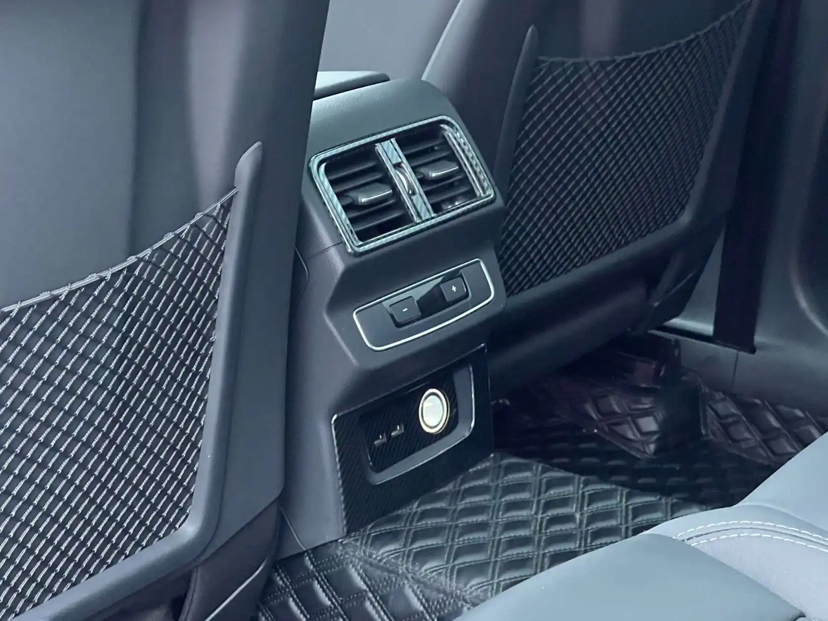 Audi Q5L 40, 2023 14