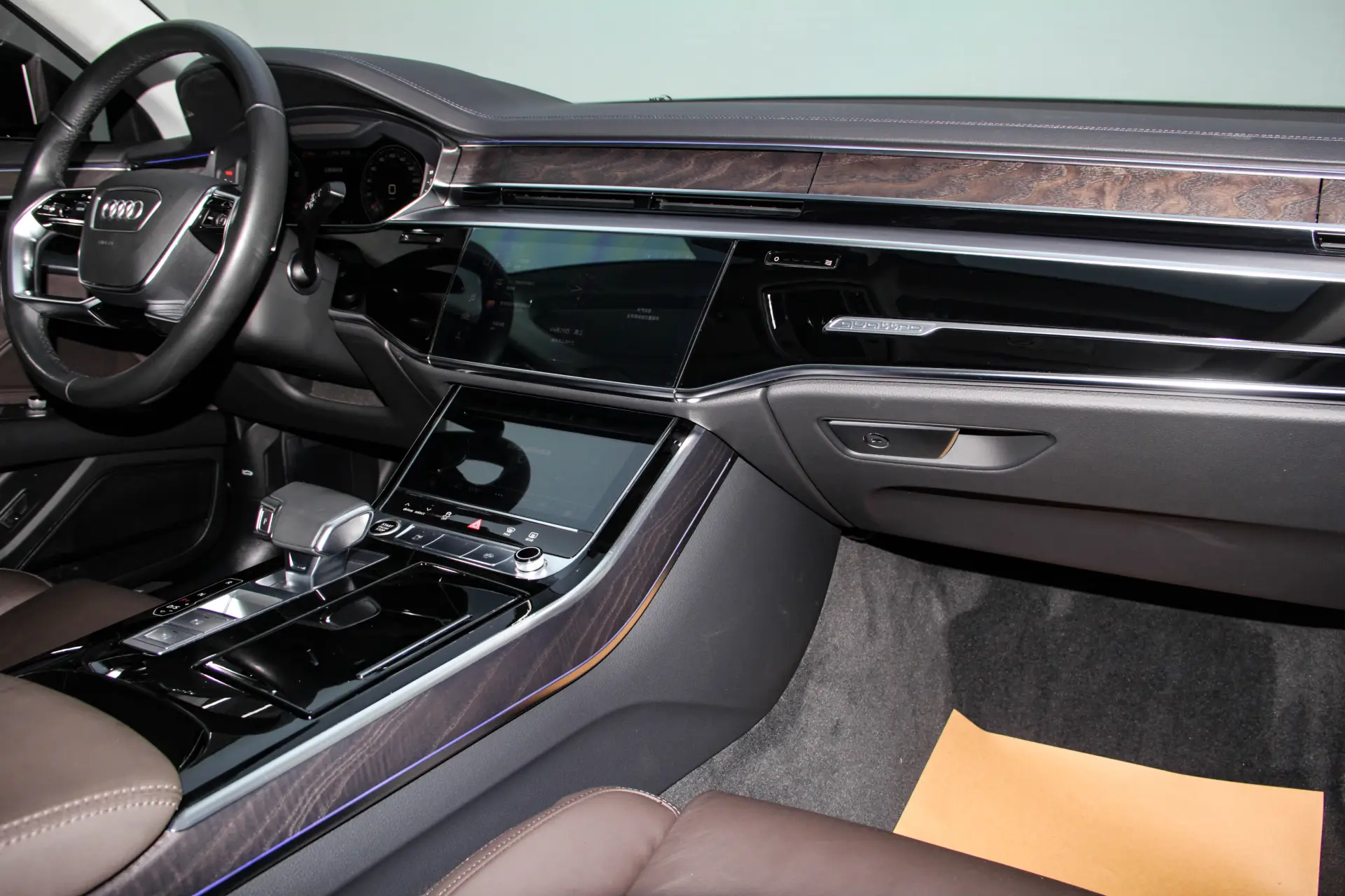 Audi A8L 45 TFSI, 2024 19