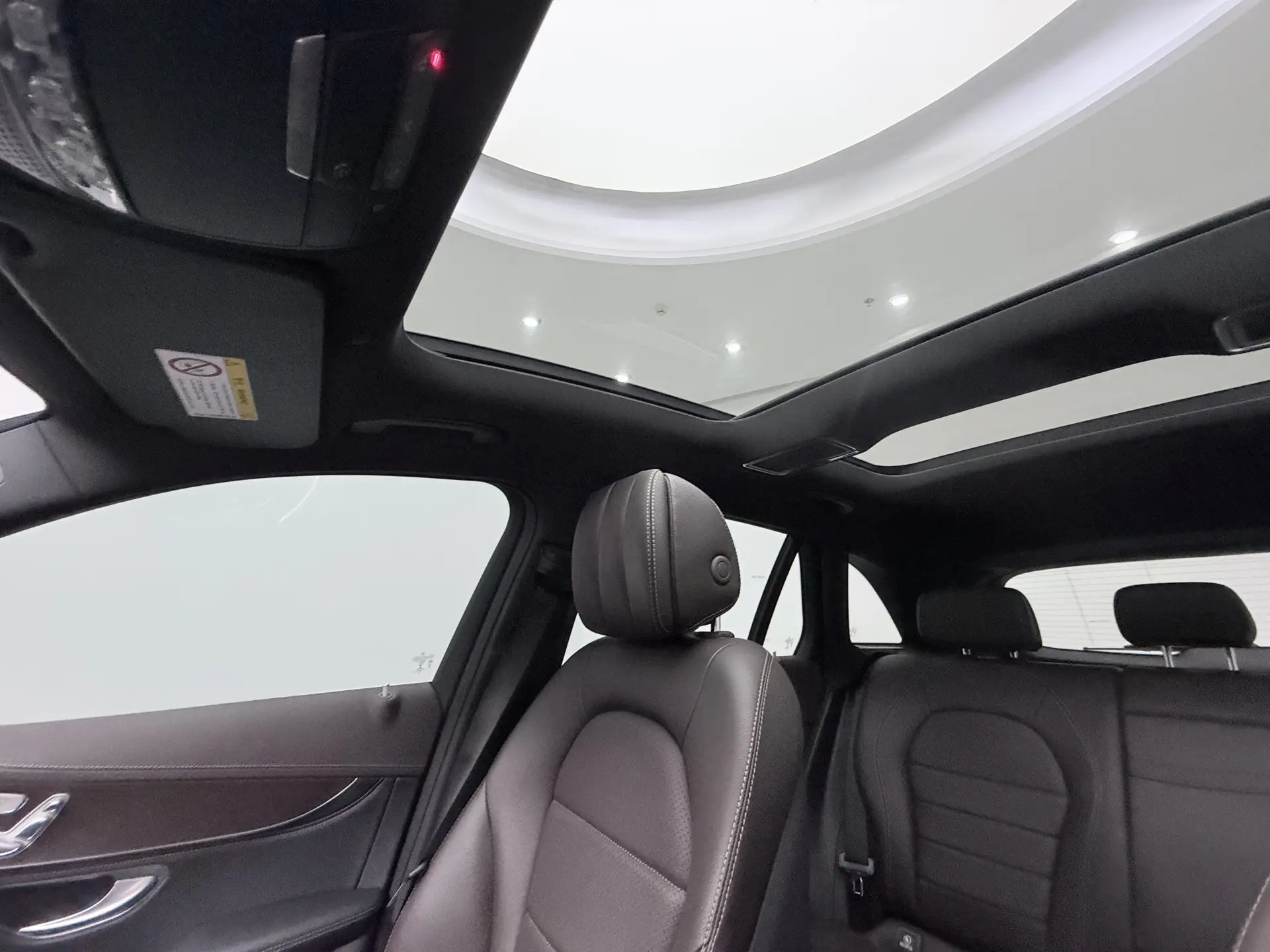 Mercedes-Benz GLC 300 L, 2020 39