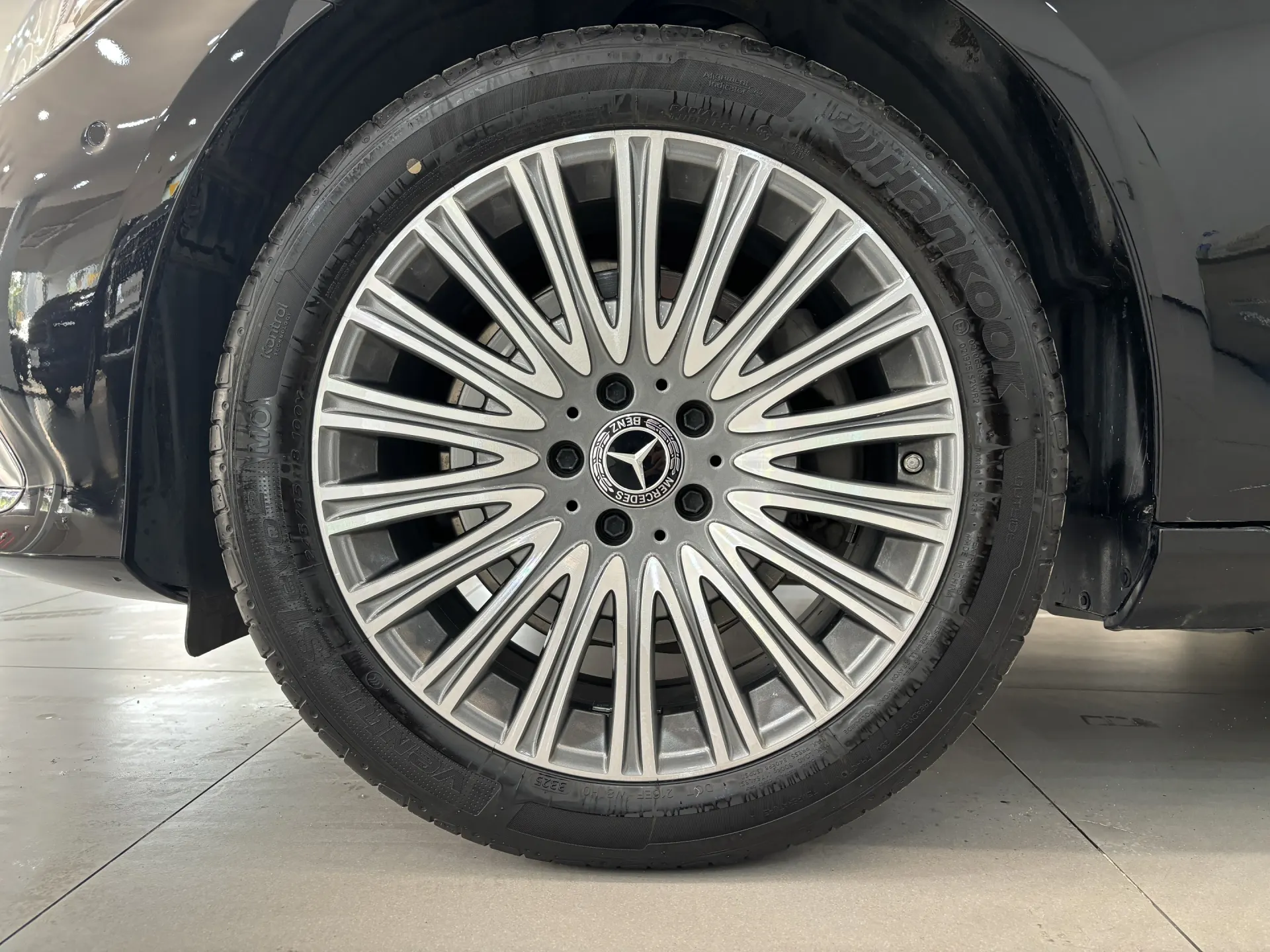 Mercedes-Benz E 300 L, 2022 9