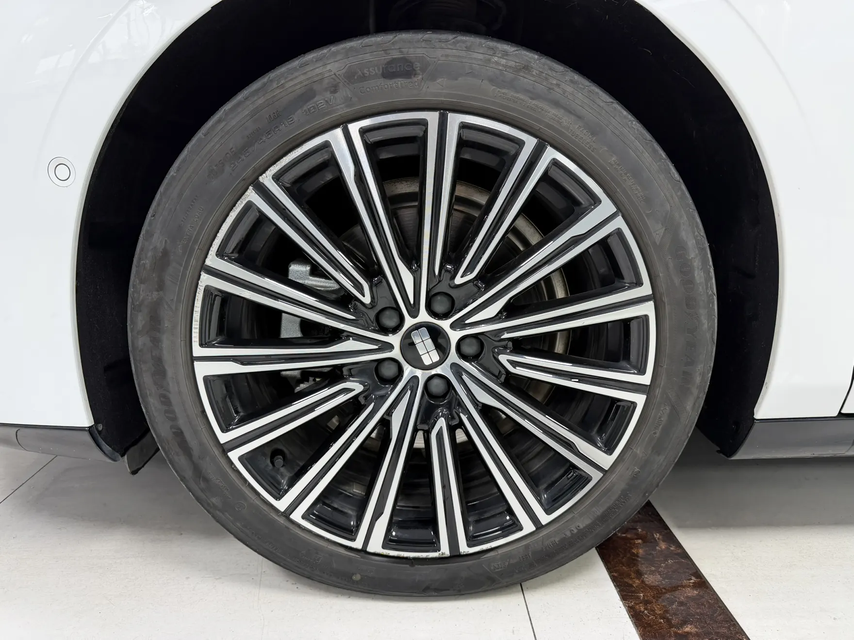 Geely Galaxy 8, 2025 7
