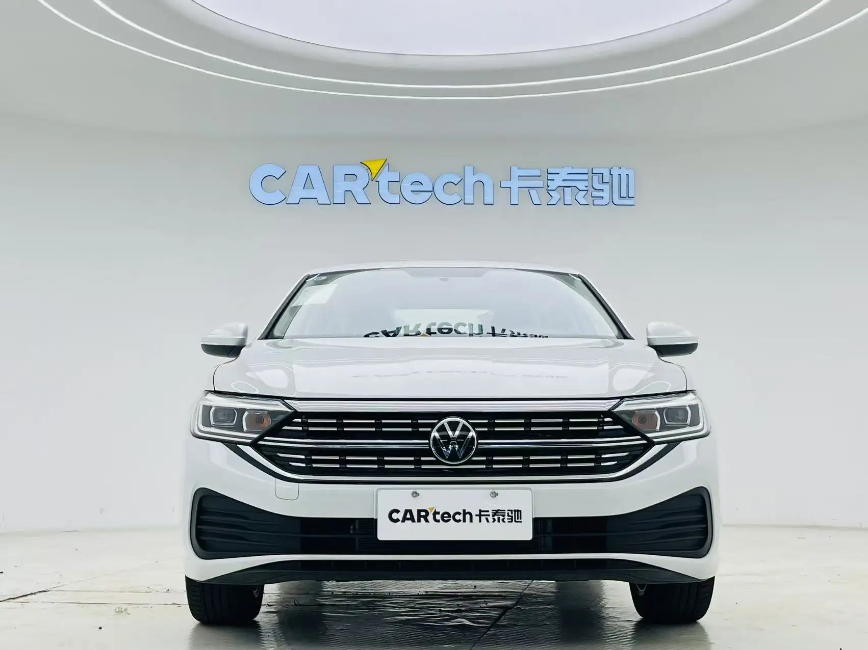 Volkswagen Sagitar, 2025 3