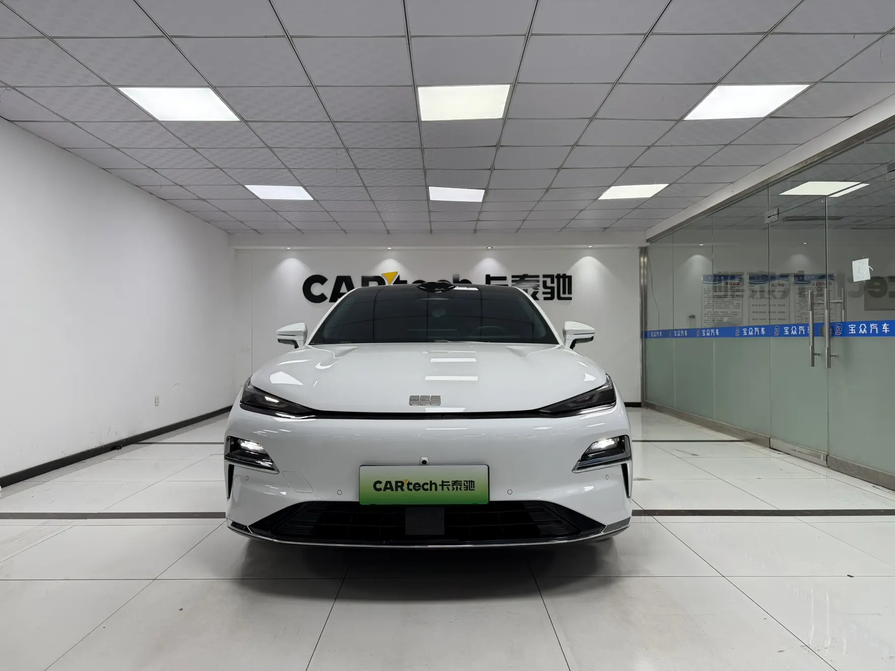 Geely Galaxy 8, 2025 11