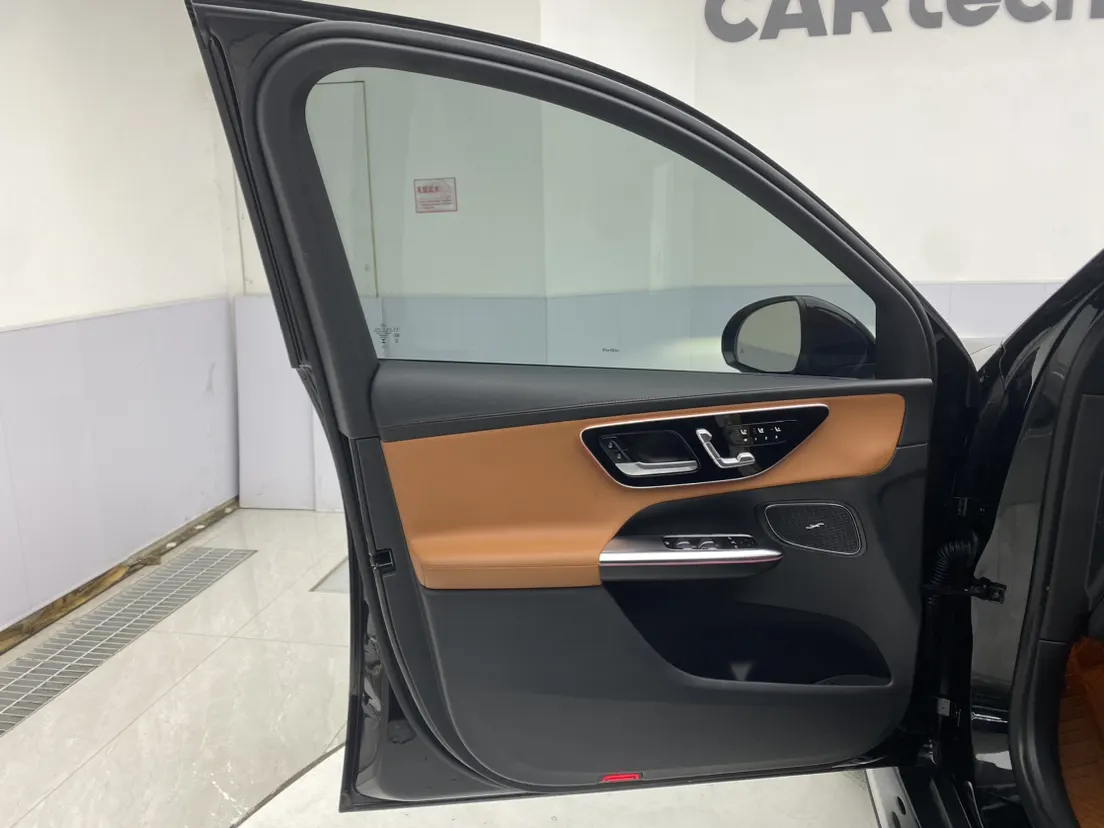 Mercedes-Benz GLC 300 L, 2024 26