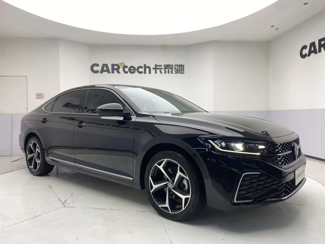 Volkswagen Passat, 2024 2