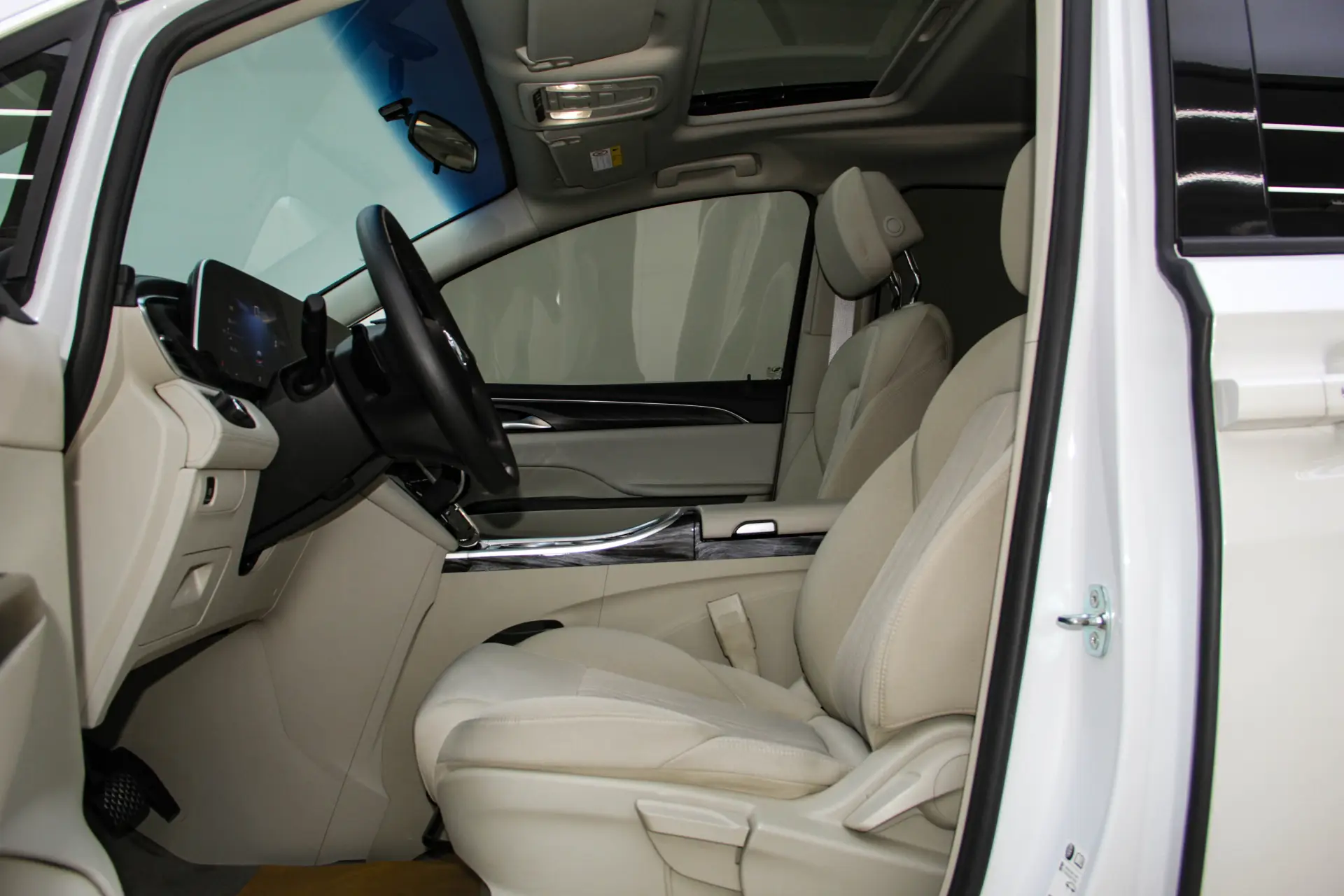 Buick GL8, 2024 29