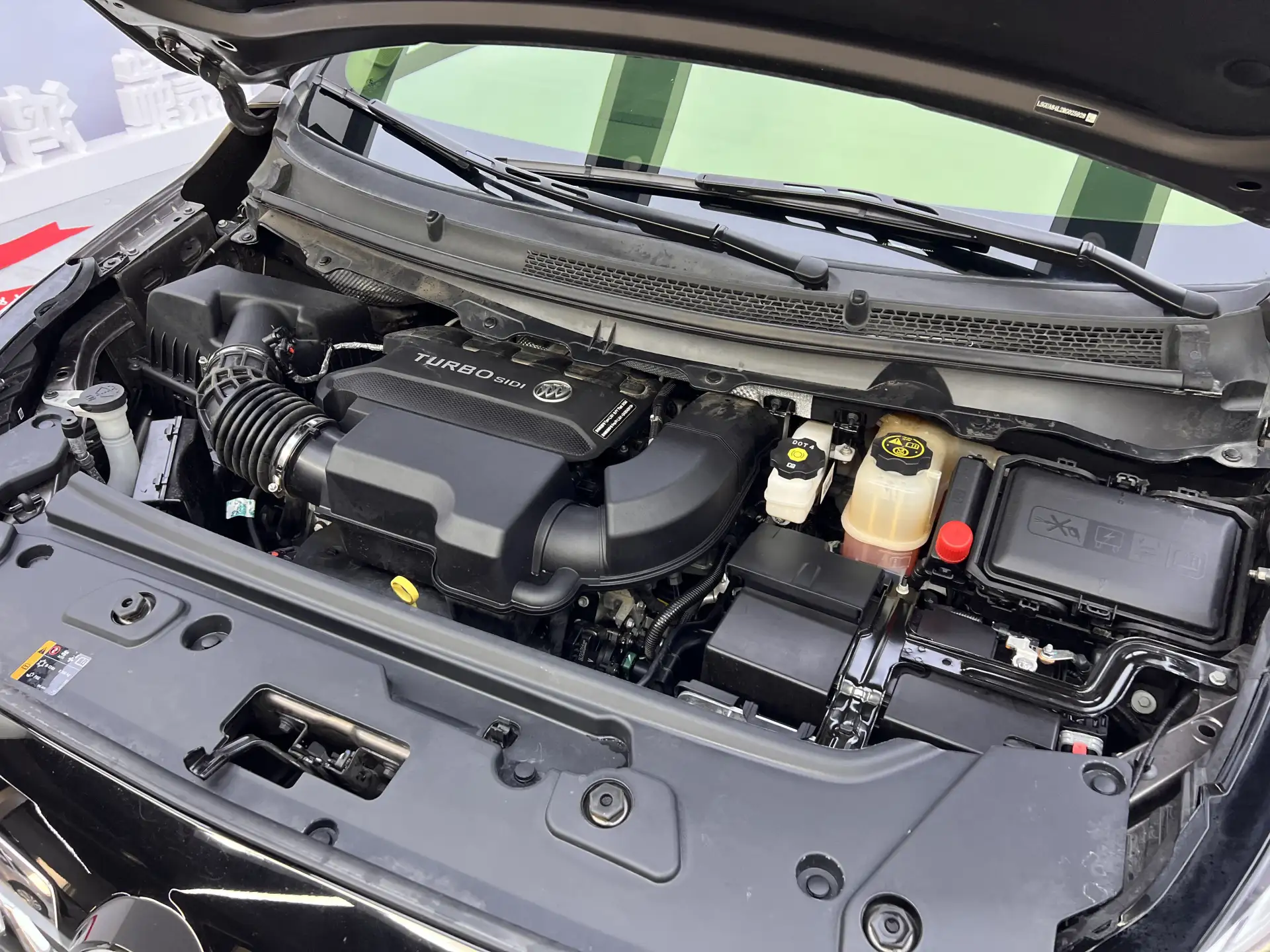 Buick GL8, 2025 12