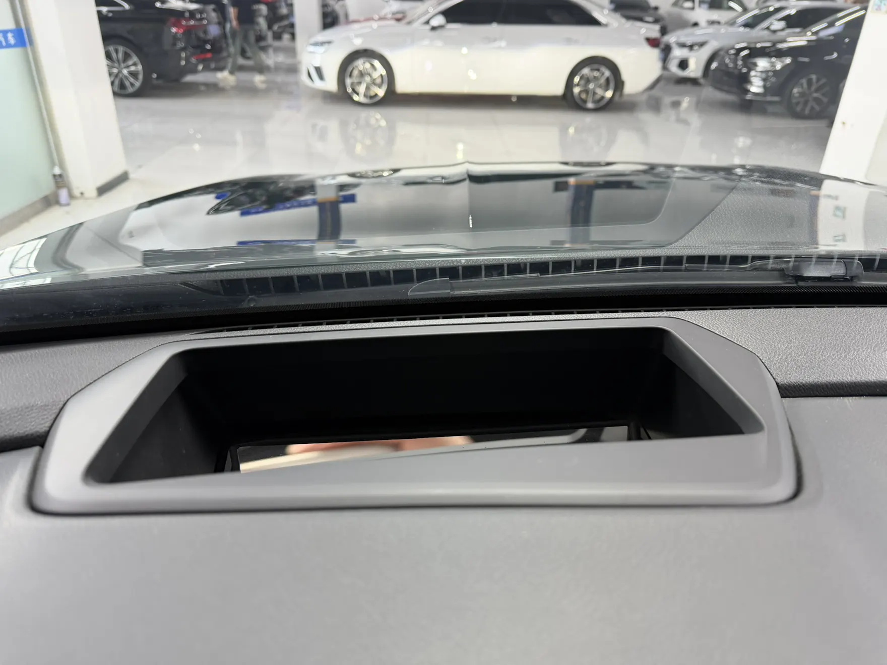 Geely Xingyue L, 2025 18