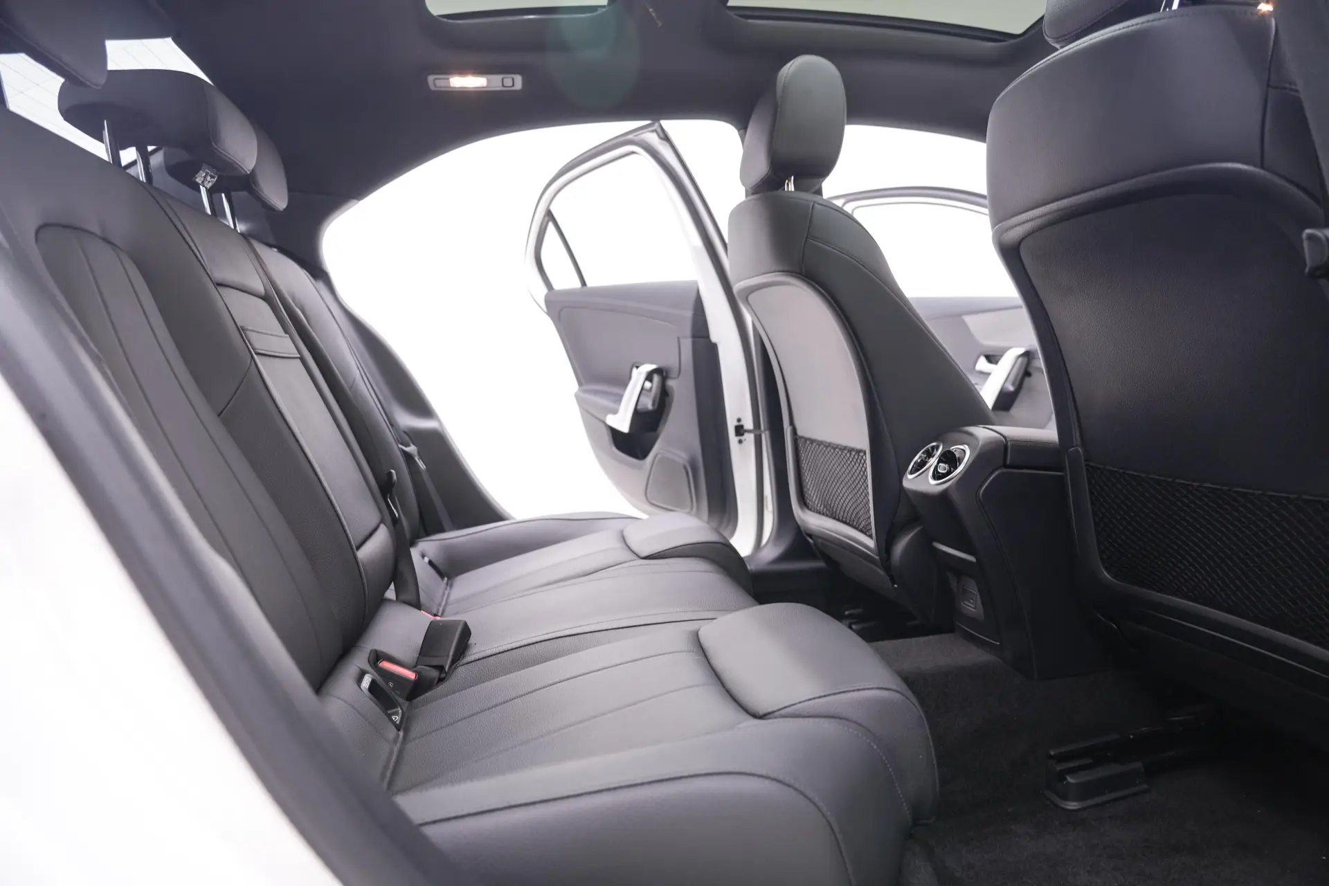 Mercedes-Benz A 200 L, 2022 25