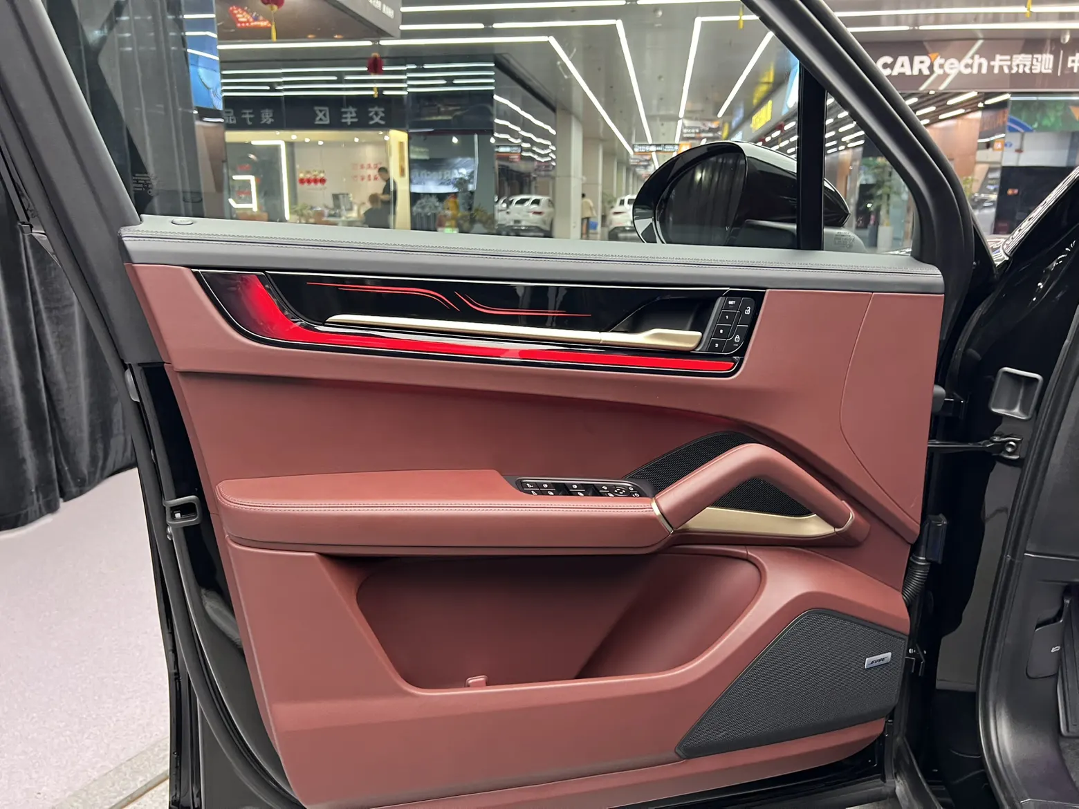 Porsche Cayenne, 2026 23
