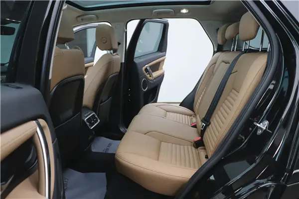 Land Rover Discovery Sport, 2024 6