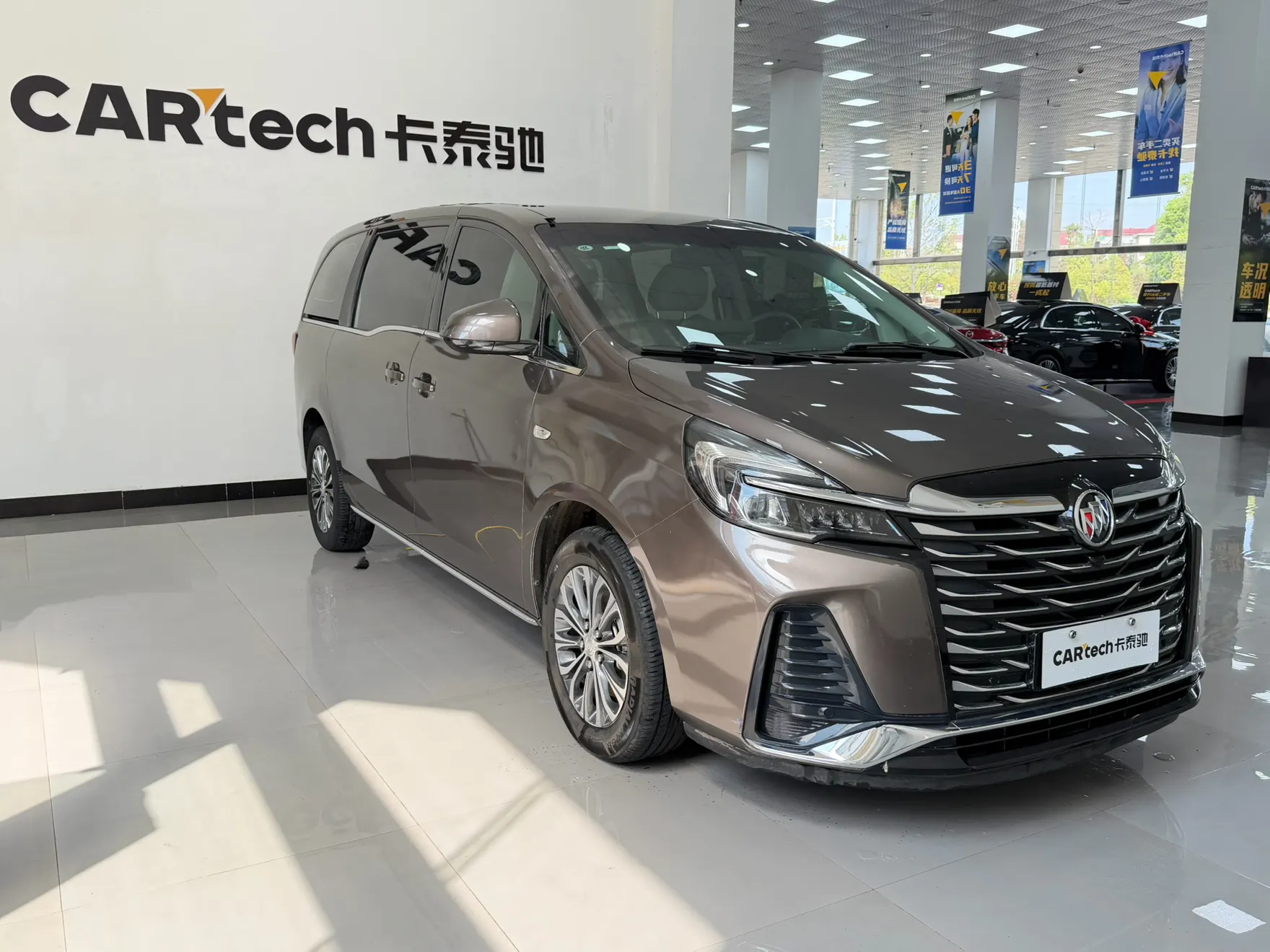 Buick GL8, 2022 2