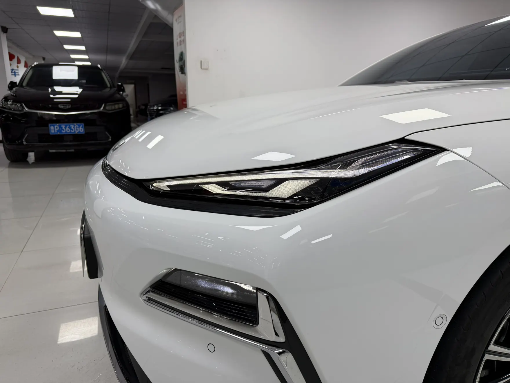 Geely Galaxy 8, 2025 13