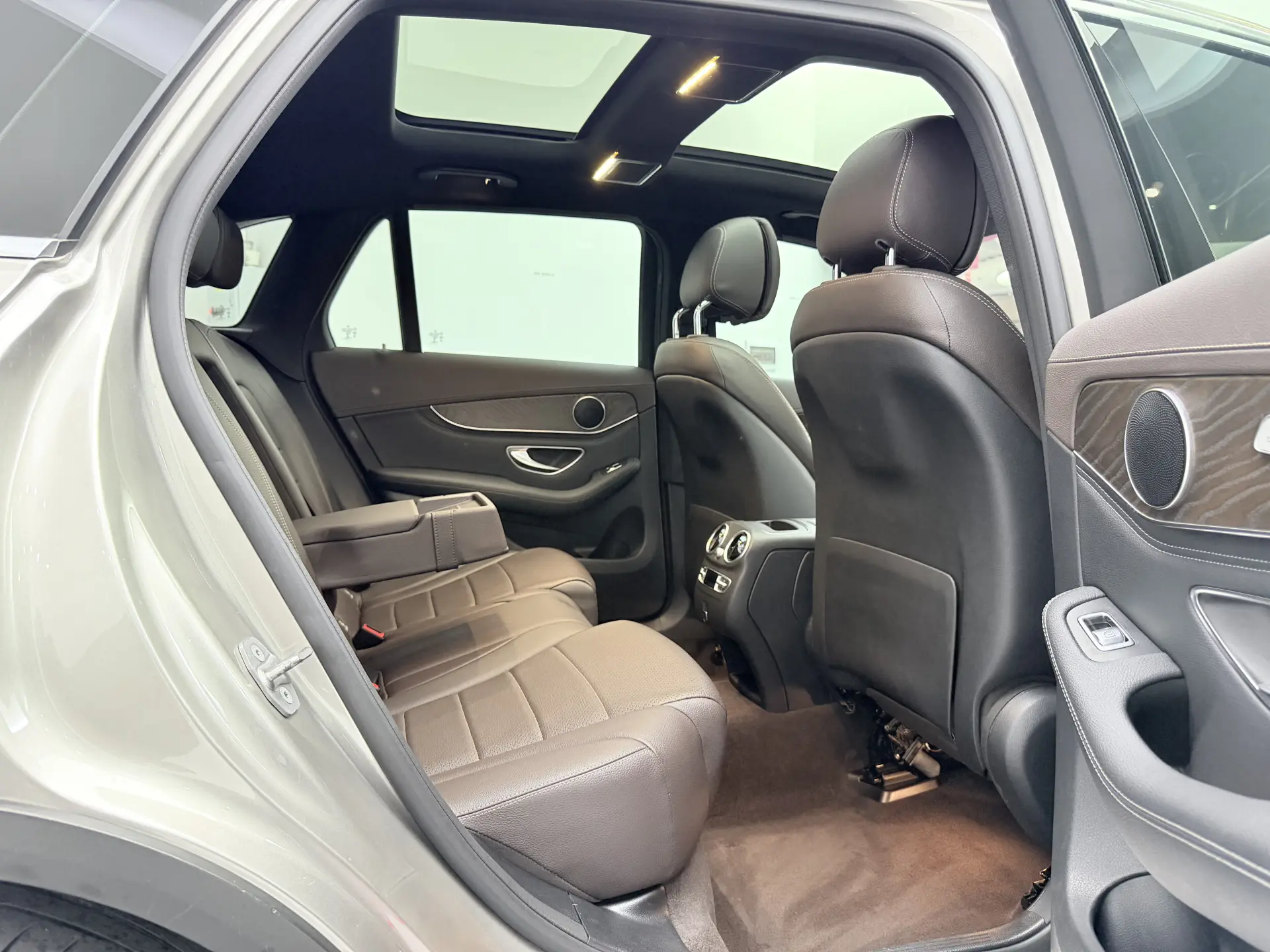 Mercedes-Benz GLC 300 L, 2020 16