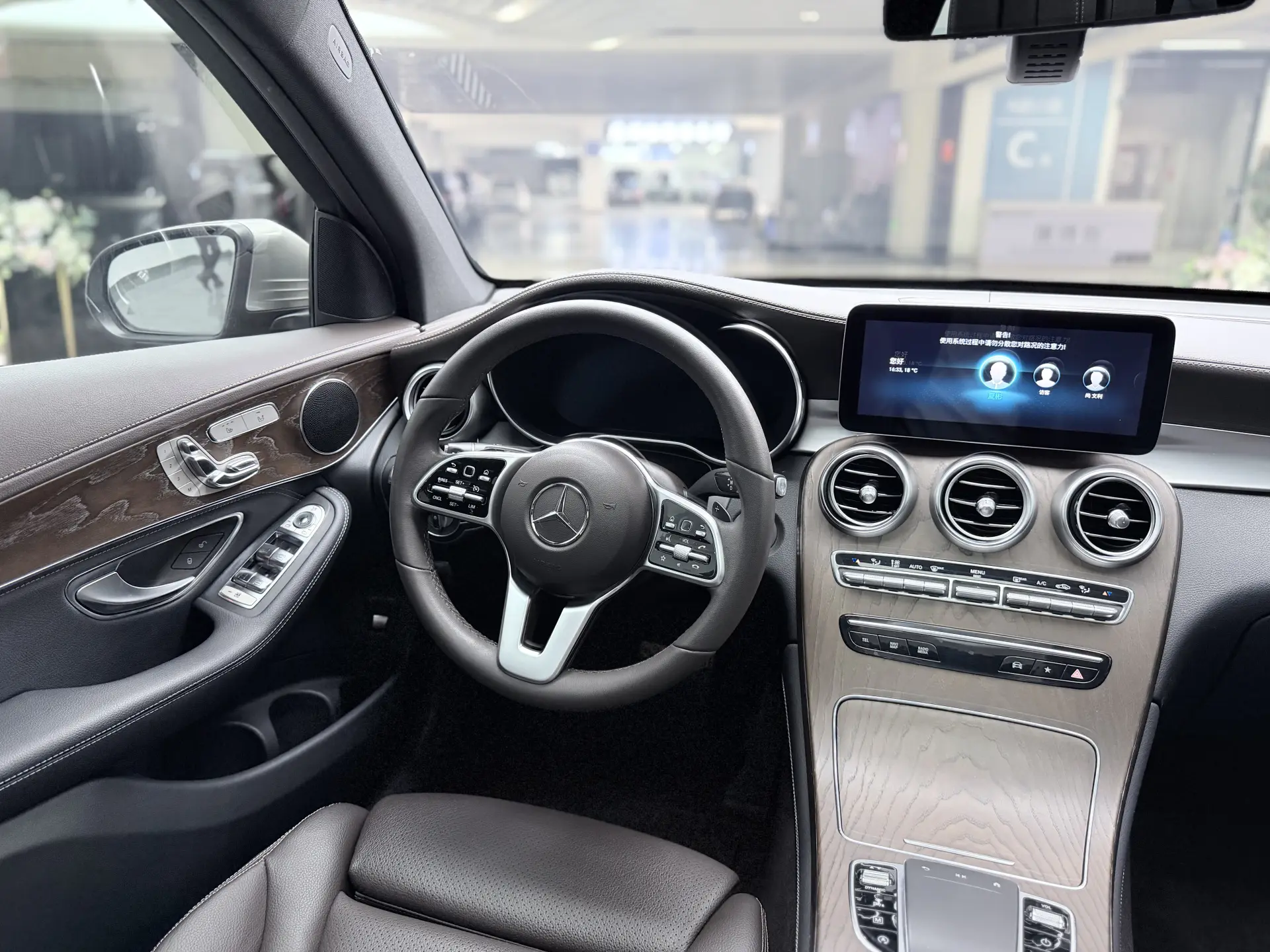 Mercedes-Benz GLC 300 L, 2020 21