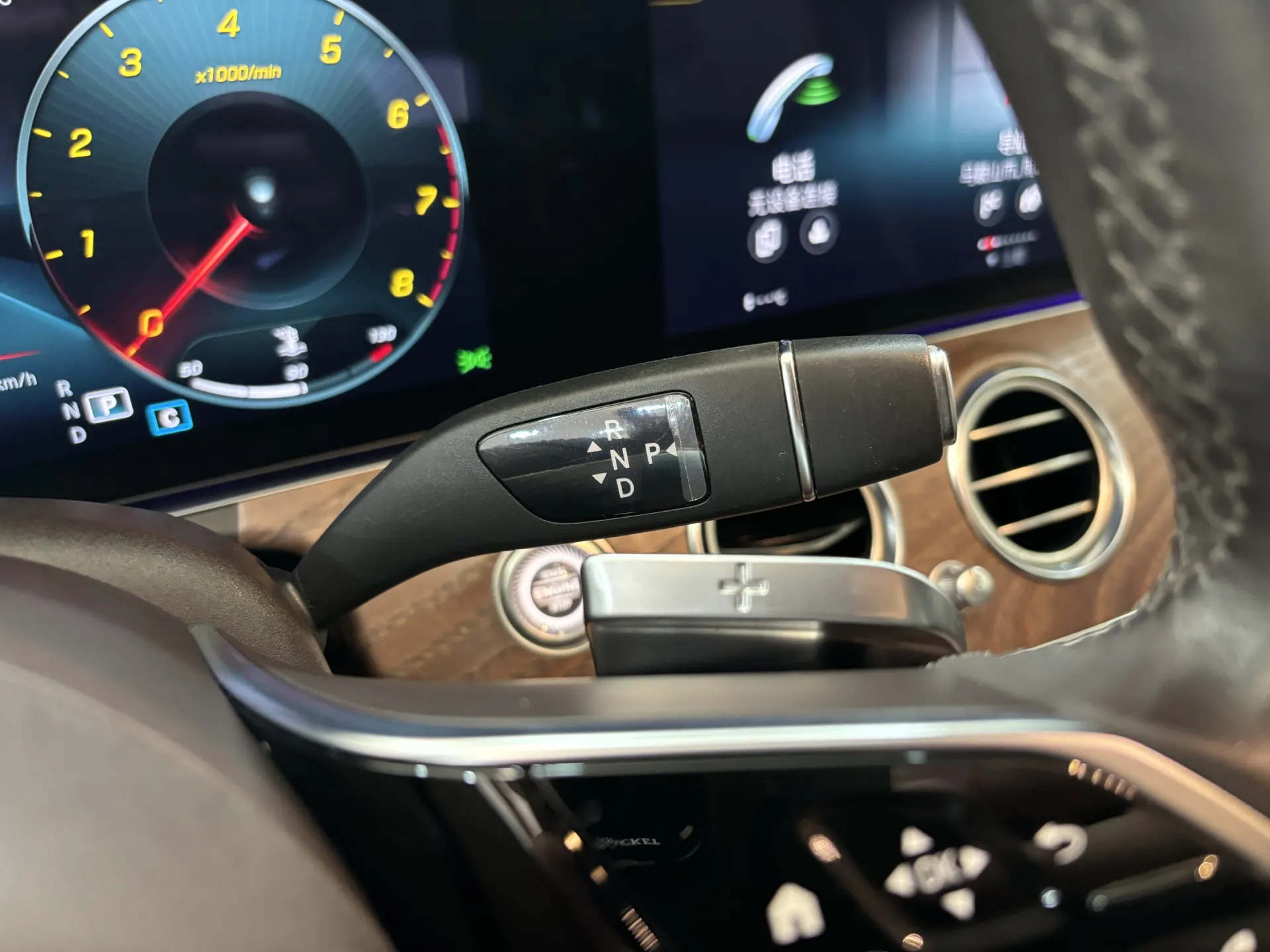 Mercedes-Benz E 300 L, 2022 20