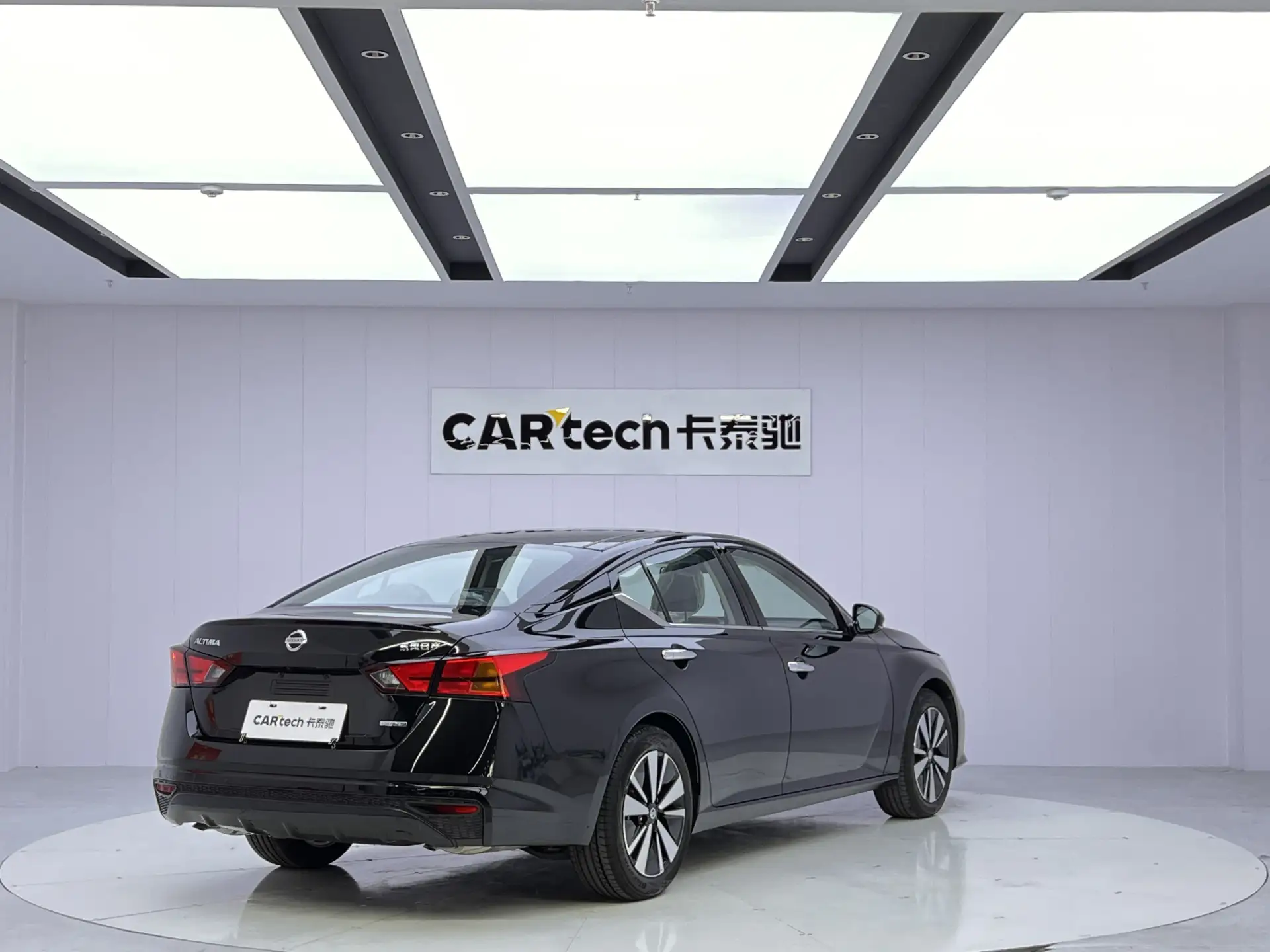 Nissan Teana, 2026 все фото