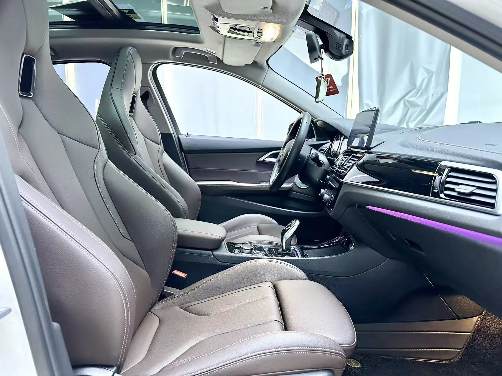 BMW 125i, 2022 13