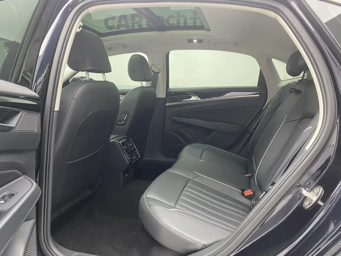 Volkswagen Passat, 2024 21