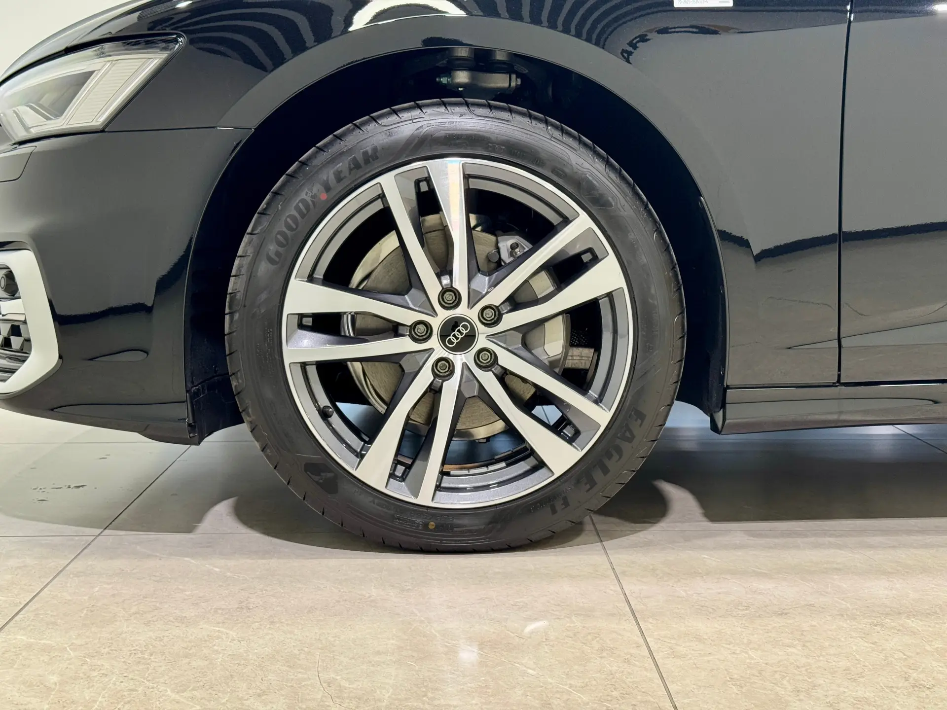 Audi A6L 40 TFSI, 2025 2