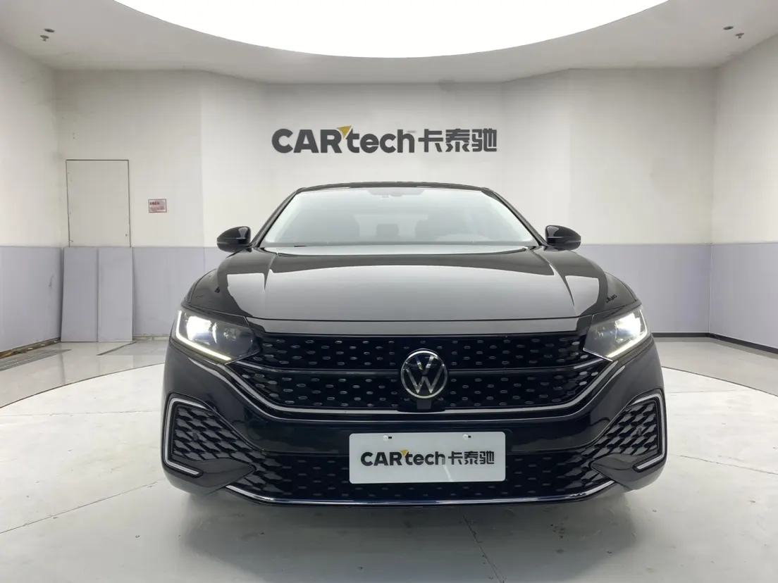 Volkswagen Passat, 2024 3