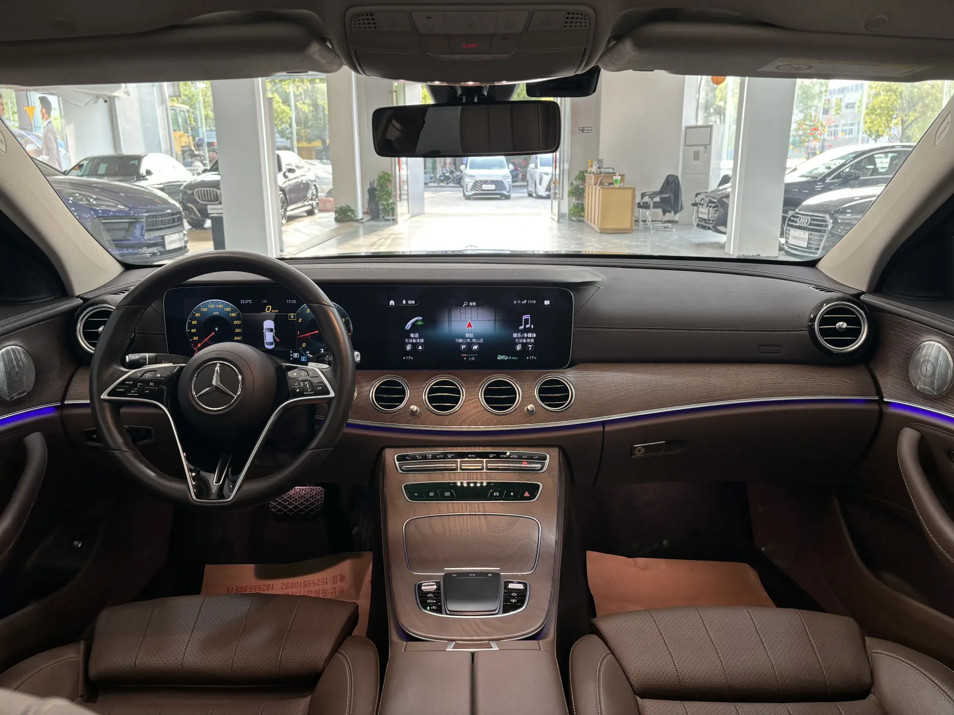 Mercedes-Benz E 300 L, 2022 13