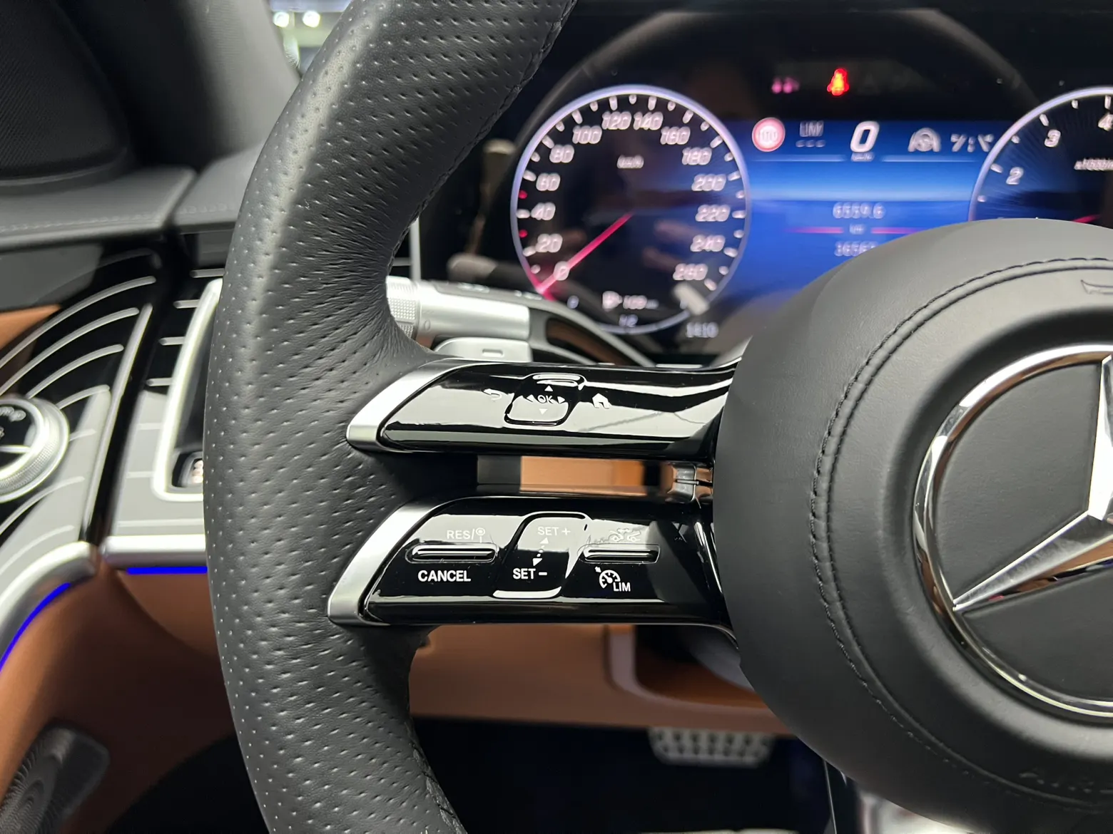Mercedes-Benz S 450 L, 2024 15