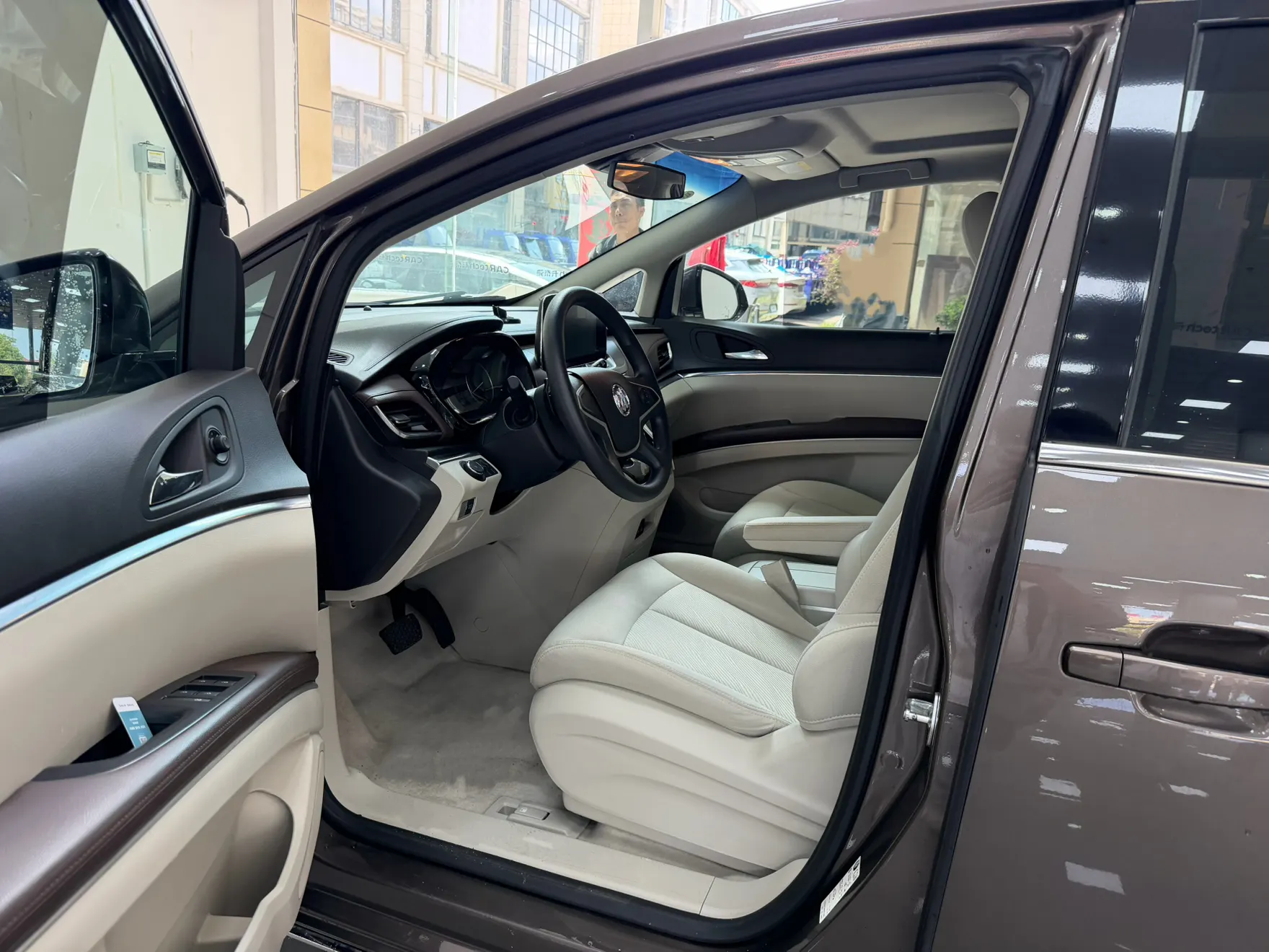 Buick GL8, 2022 12