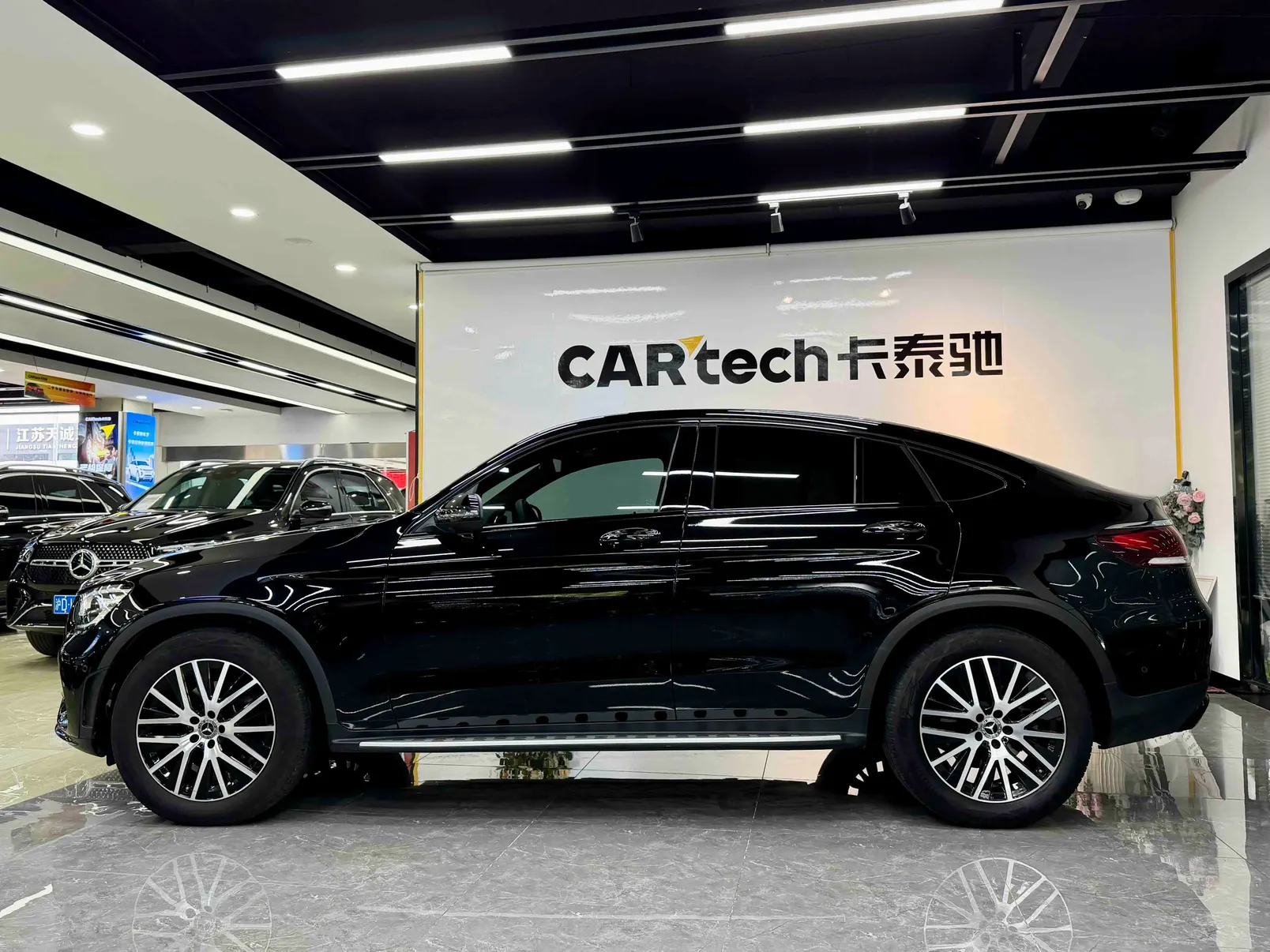 Mercedes-Benz GLC 260 4MATIC, 2023 7