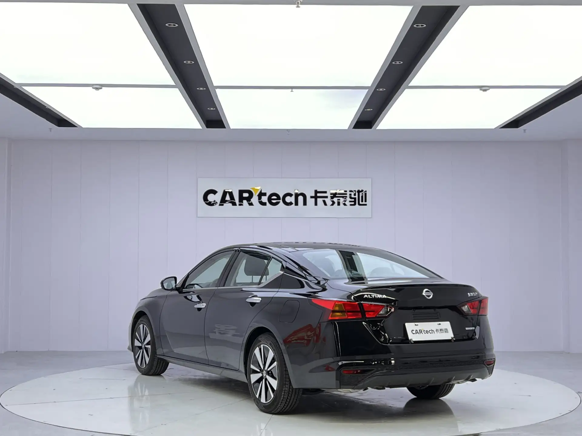 Nissan Teana, 2026 7