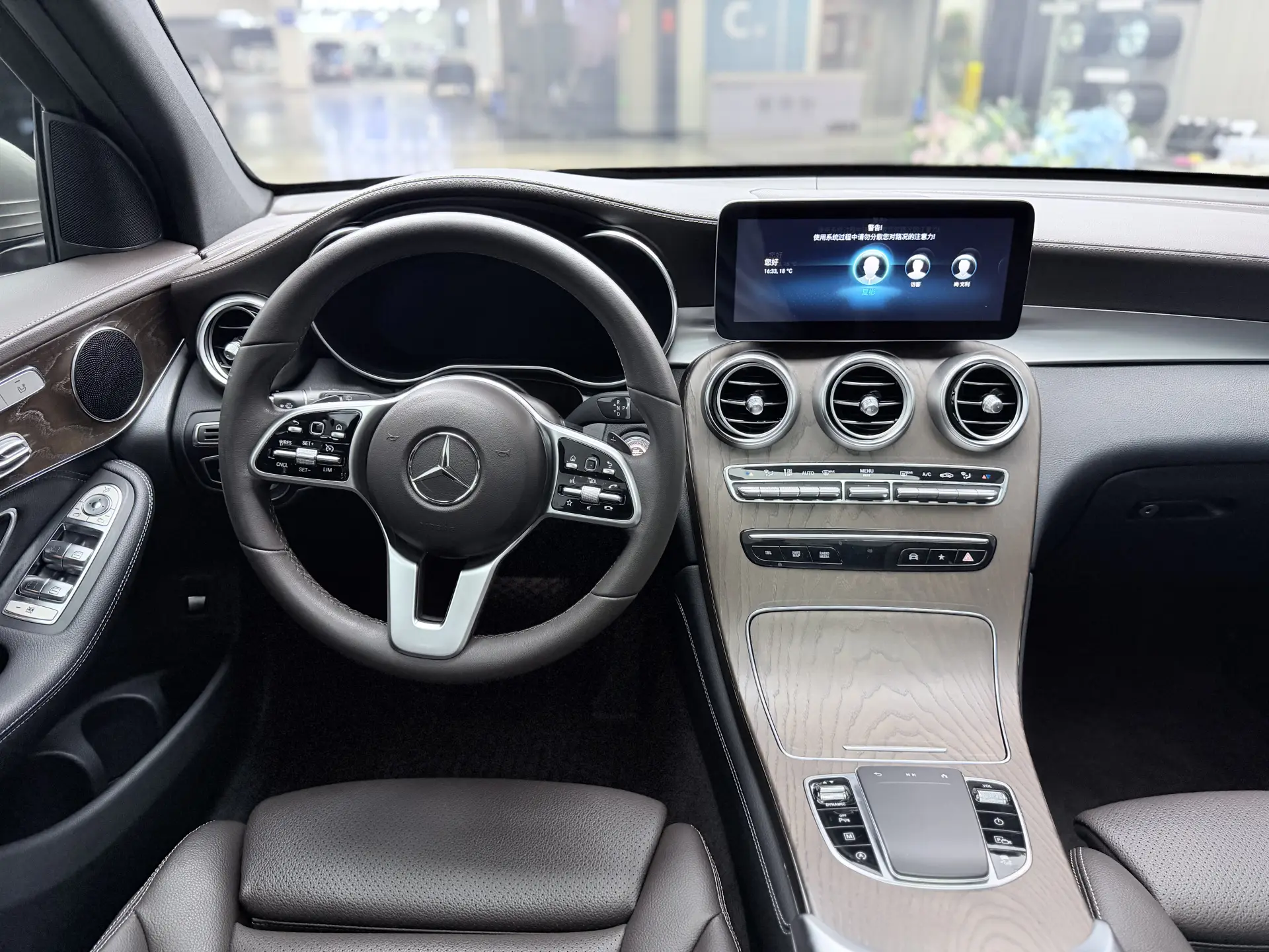Mercedes-Benz GLC 300 L, 2020 22