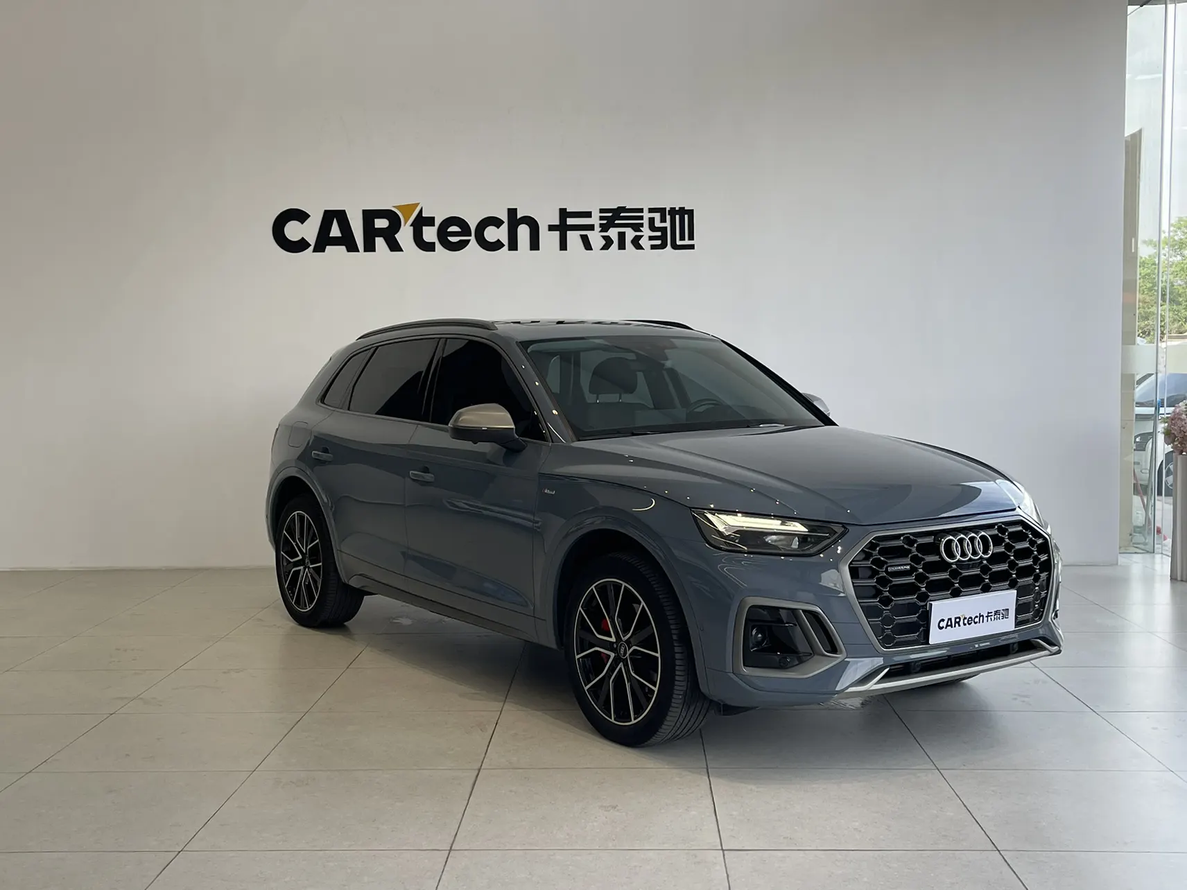 Audi Q5L 40, 2022 2
