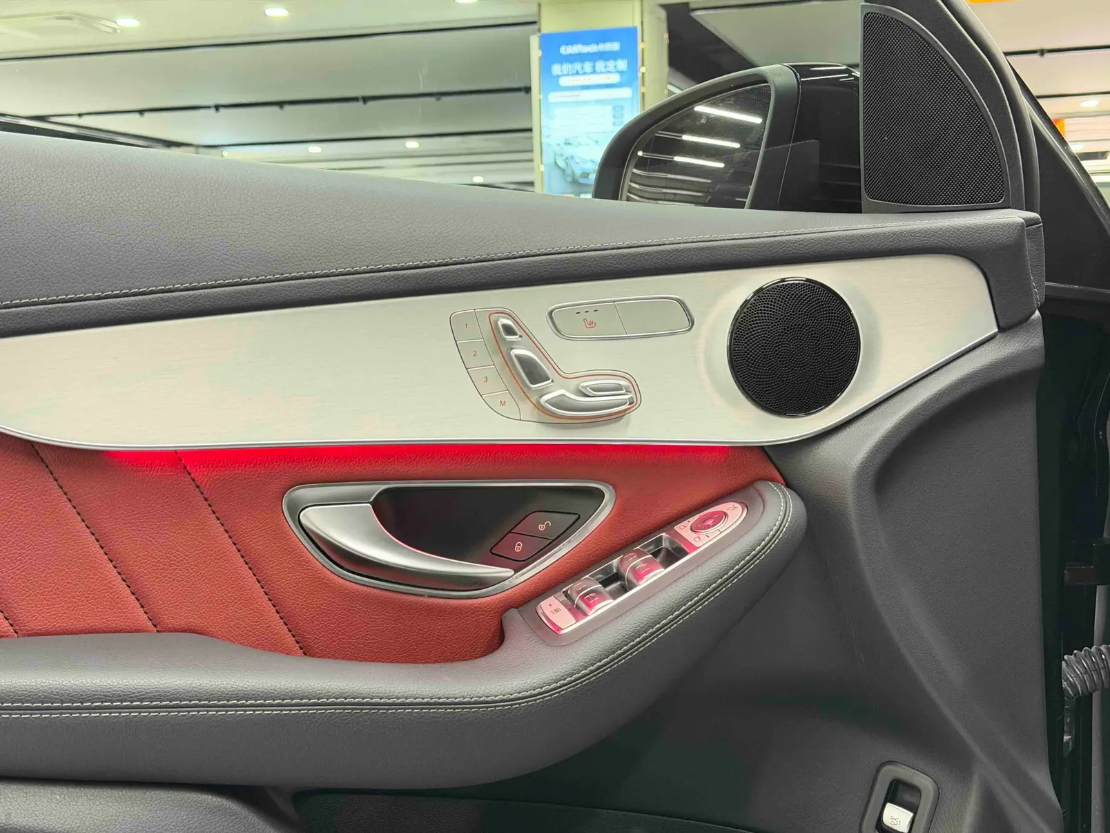 Mercedes-Benz GLC 260 4MATIC, 2023 16