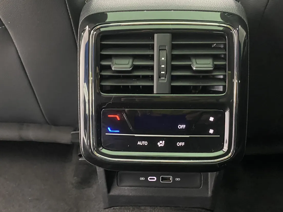 Volkswagen Passat, 2024 22