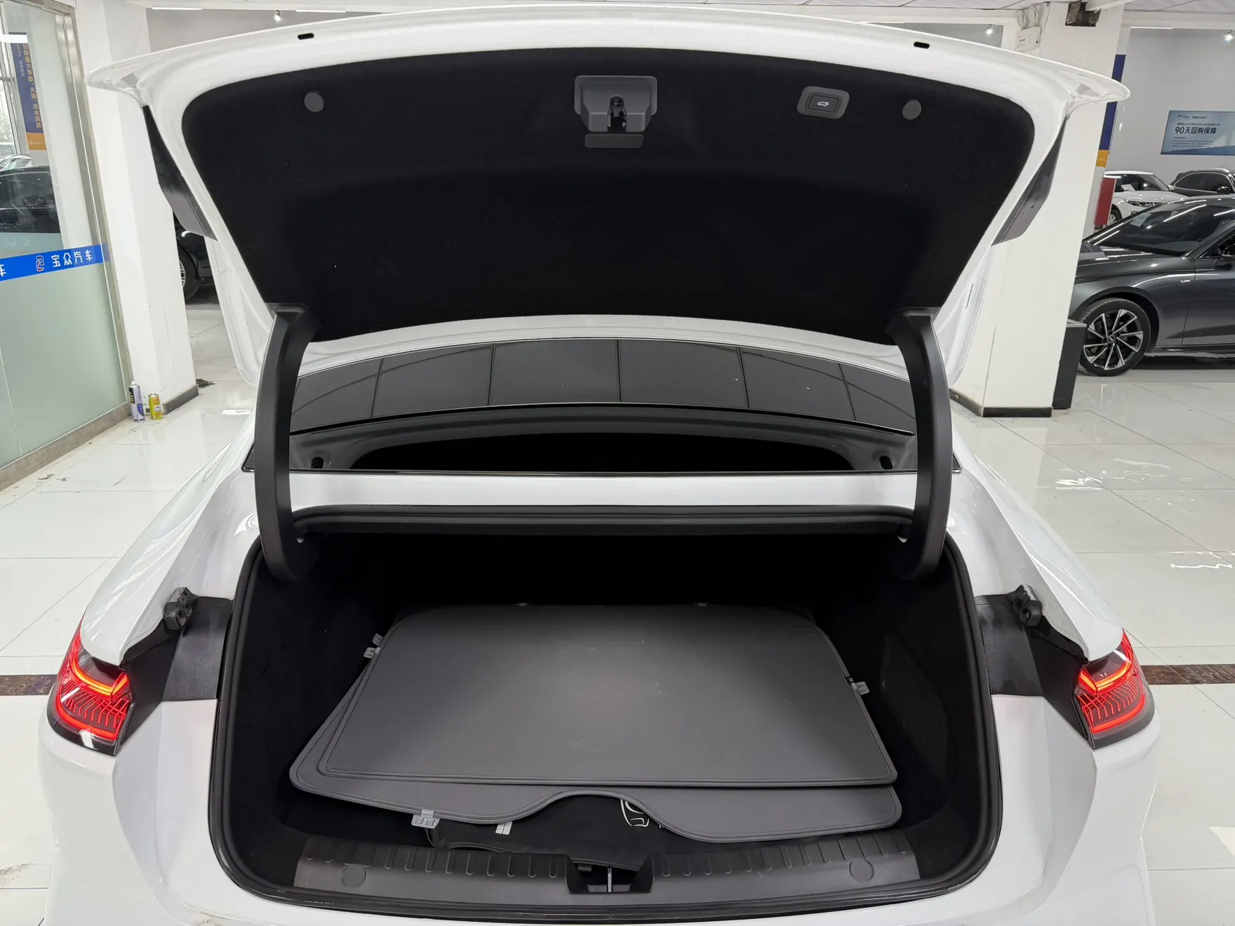 Geely Galaxy 8, 2025 29