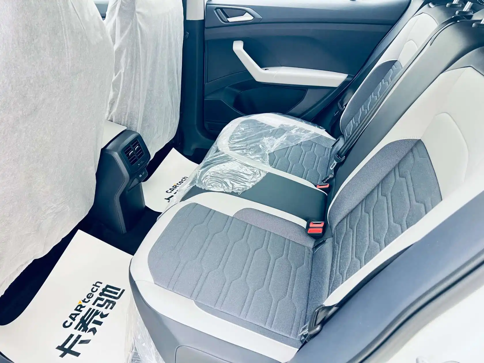 Volkswagen Tharu, 2025 19
